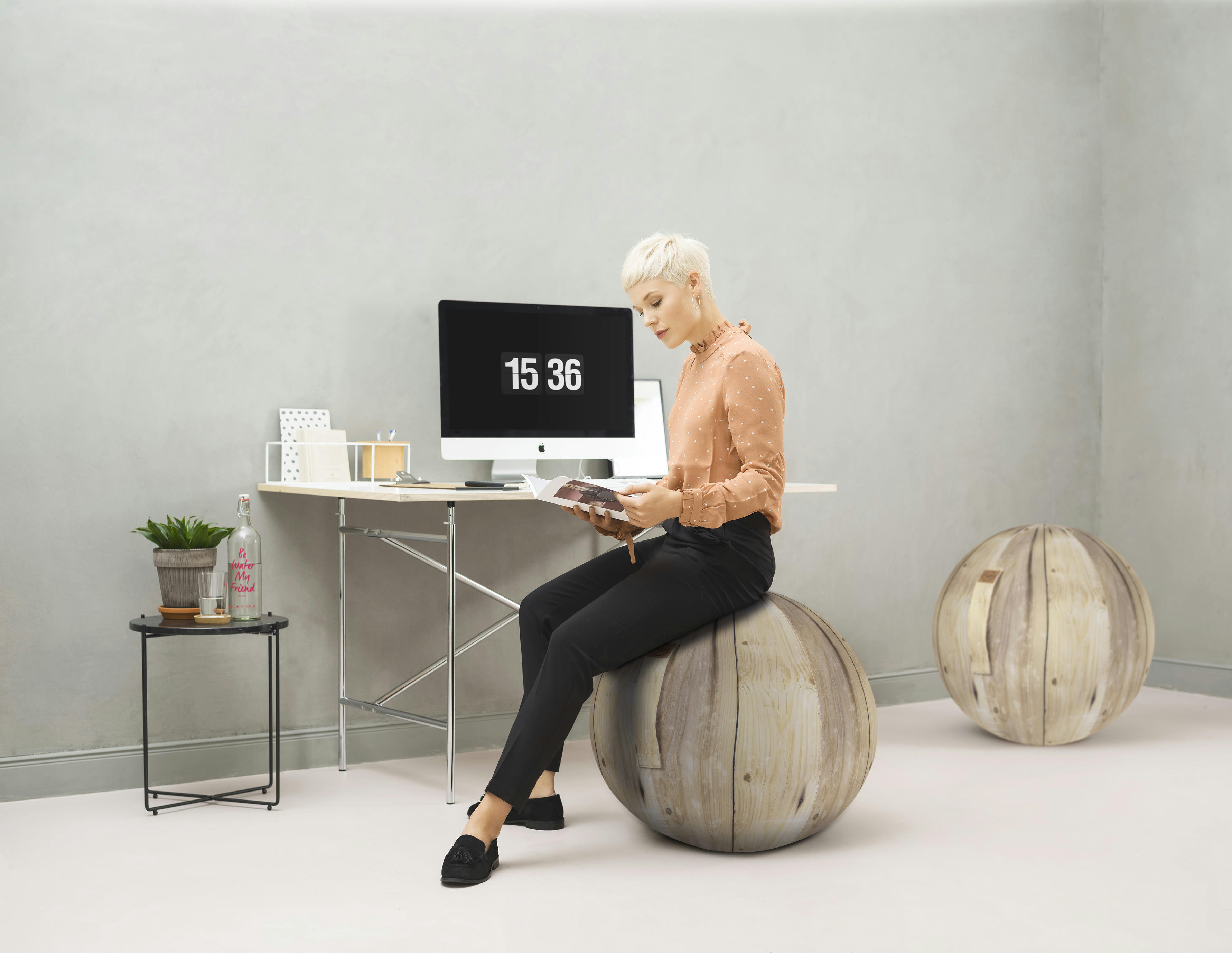 OAK - Balle d'assise motif bois avec poignée polyester D65