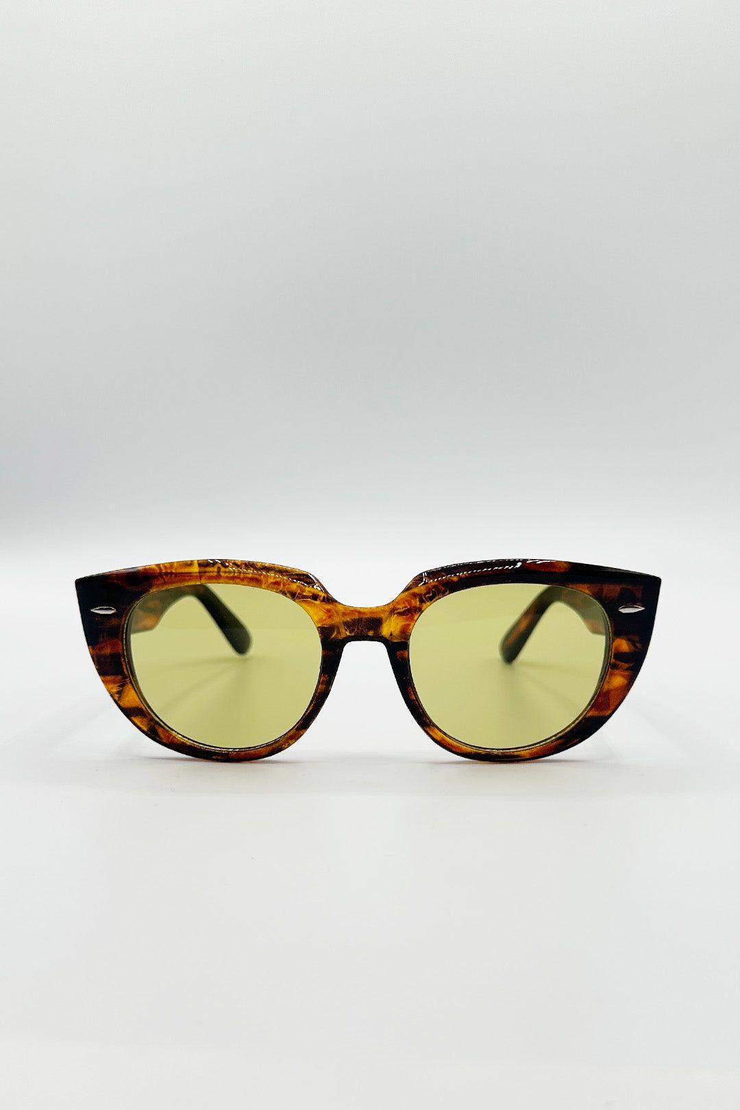 SVNX Round Stripe Cat Eye Sunglasses