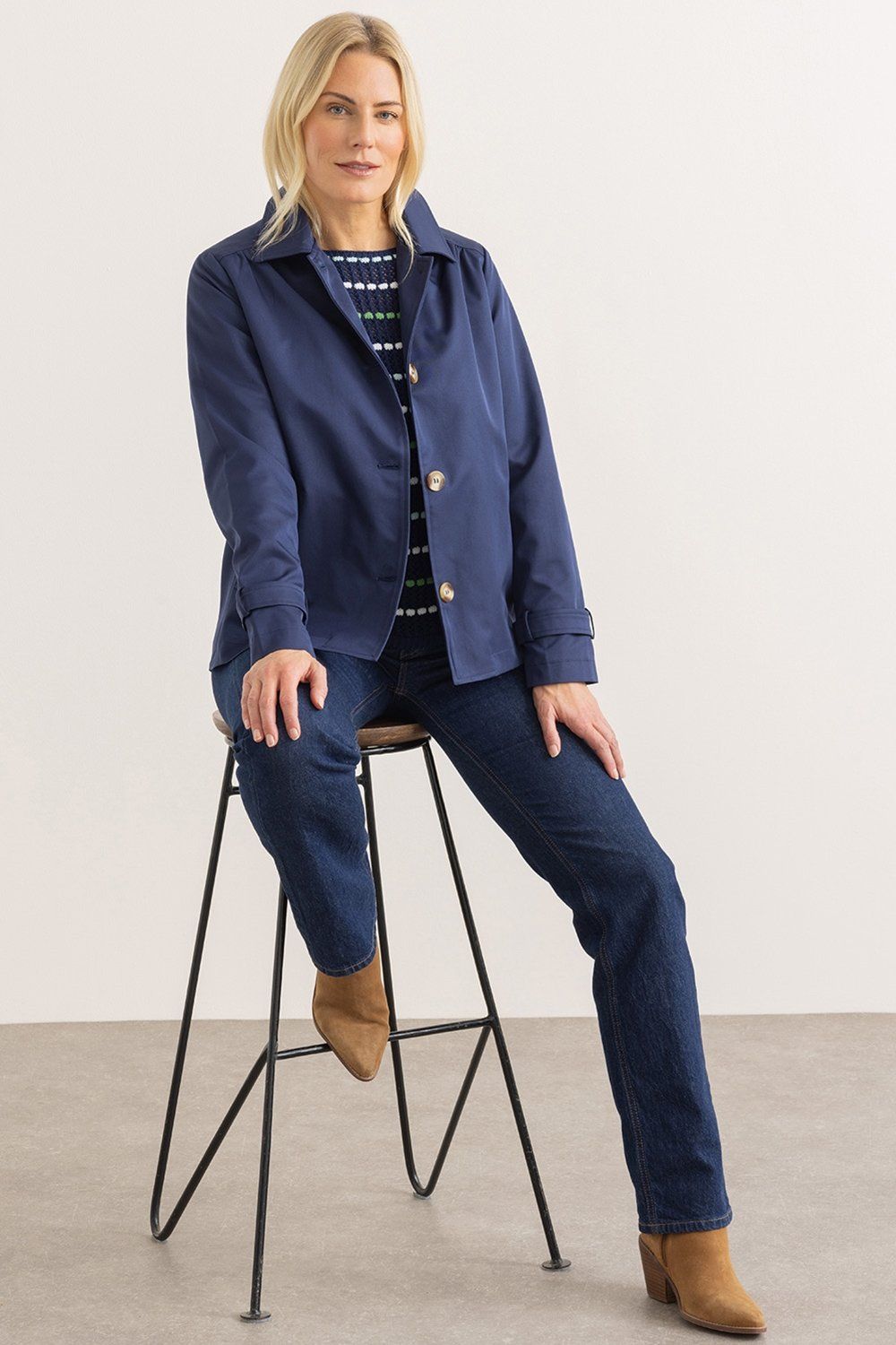 Klass. Cropped Trench Coat