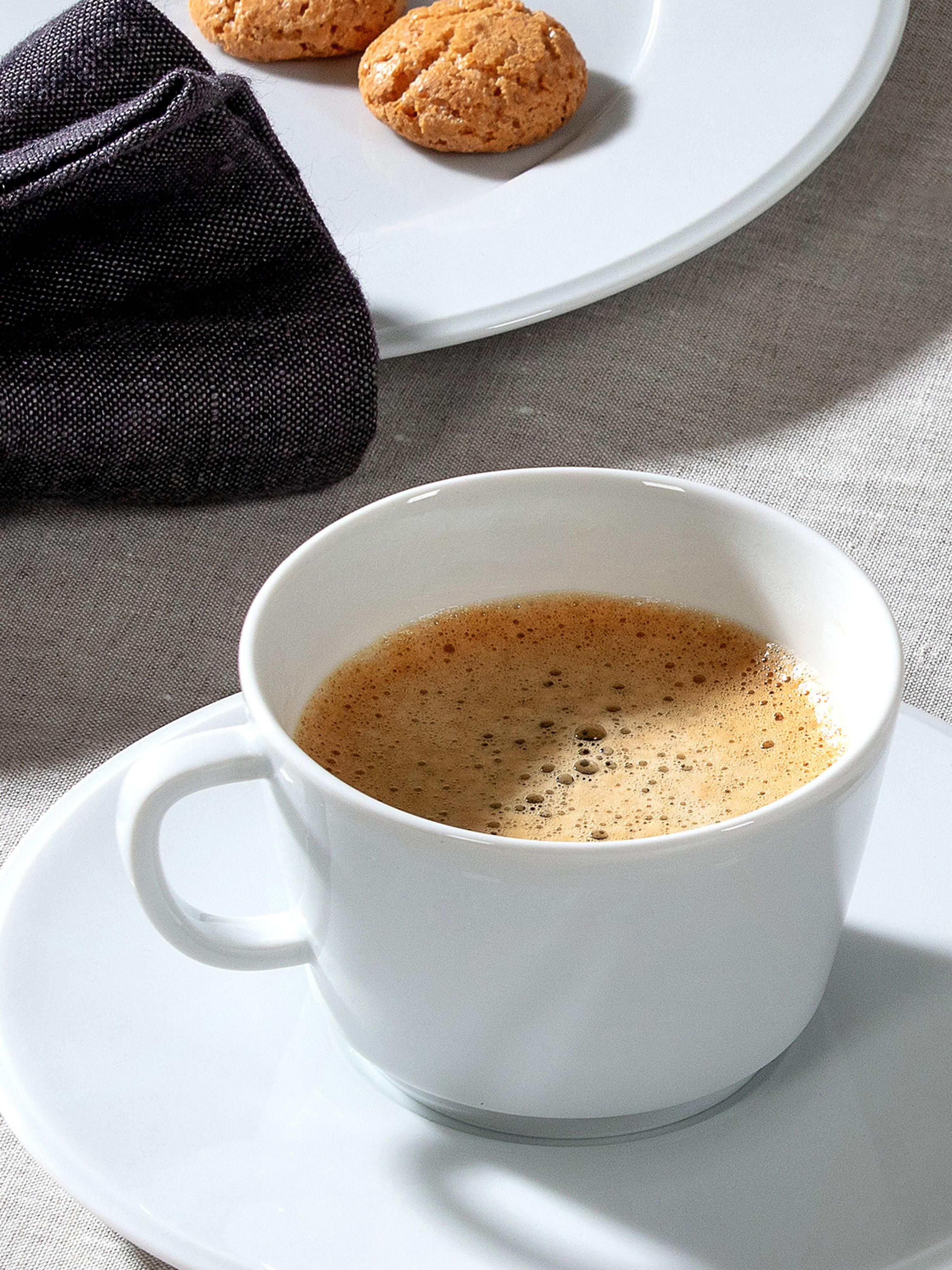 Handgefertigte XS Porzellan-Kaffeetassen Vitruv mit Untertassen, 2er-Set