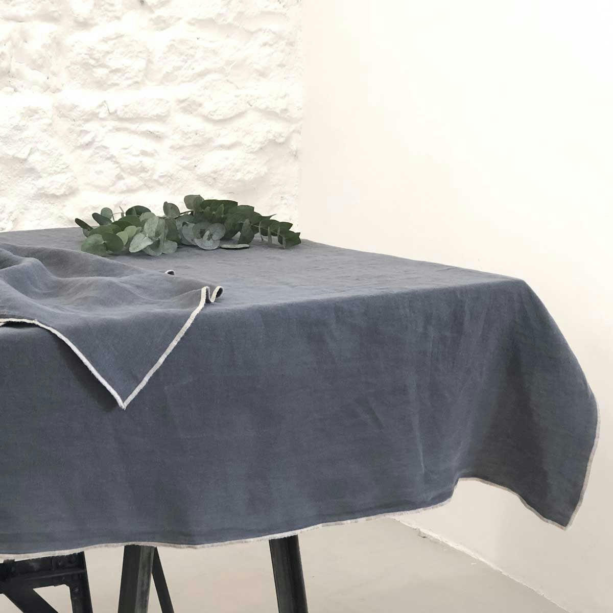 OSLO - Nappe en lin lavé et surjet