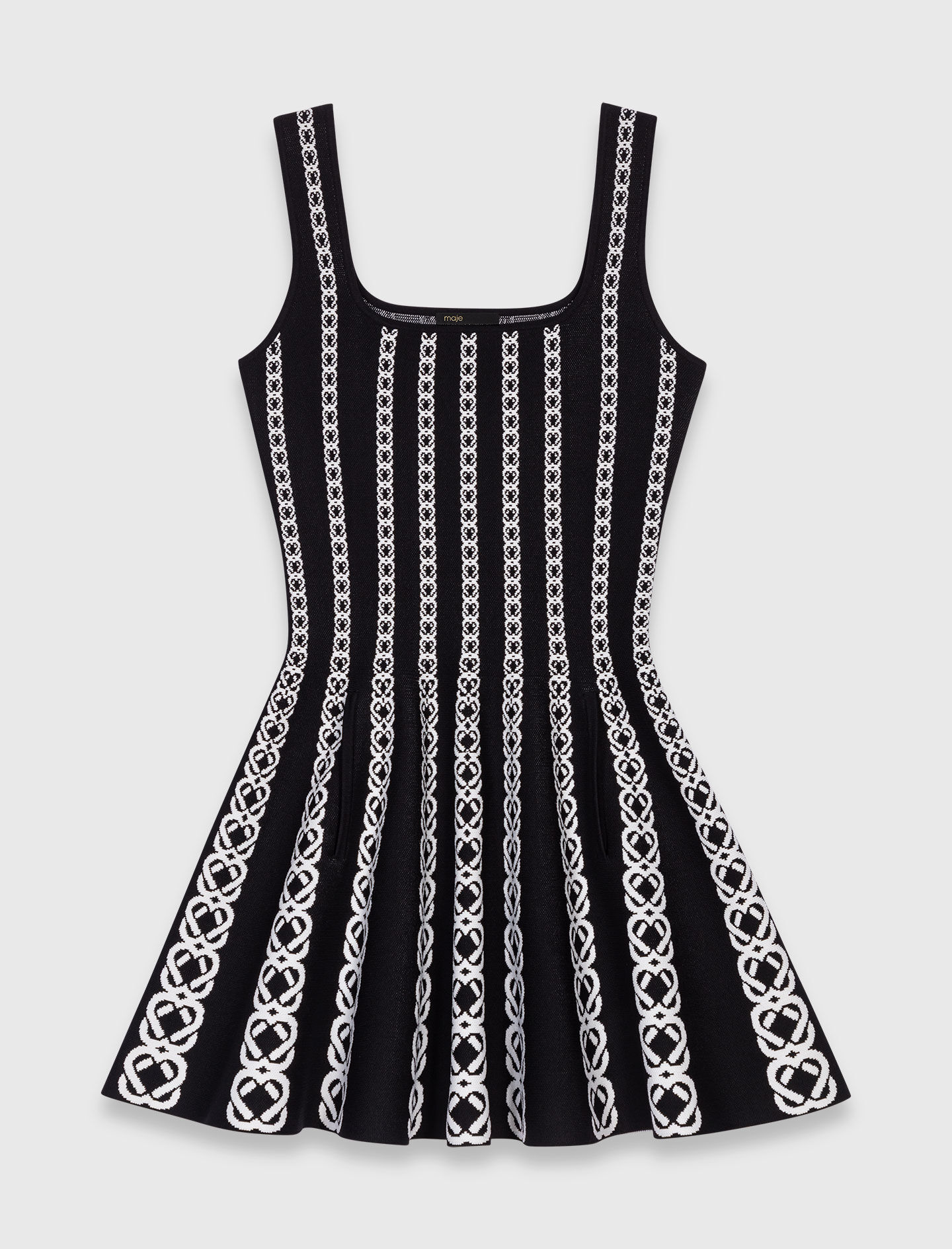 Robe courte en maille jacquard