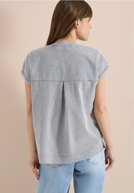 Bluse mit Split Neck in Seersuckerqualität