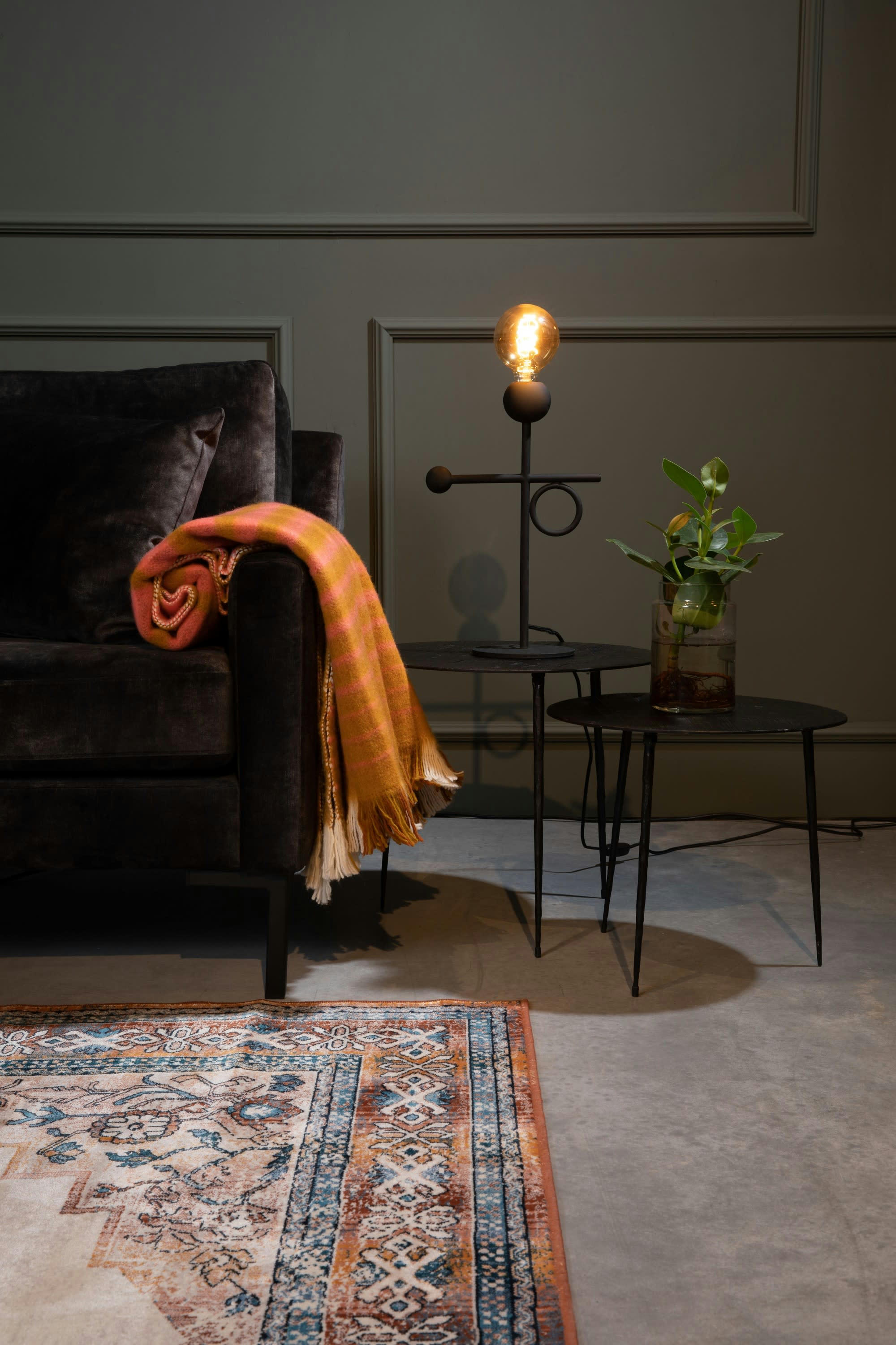 LIAM - Lampe à poser en métal noir