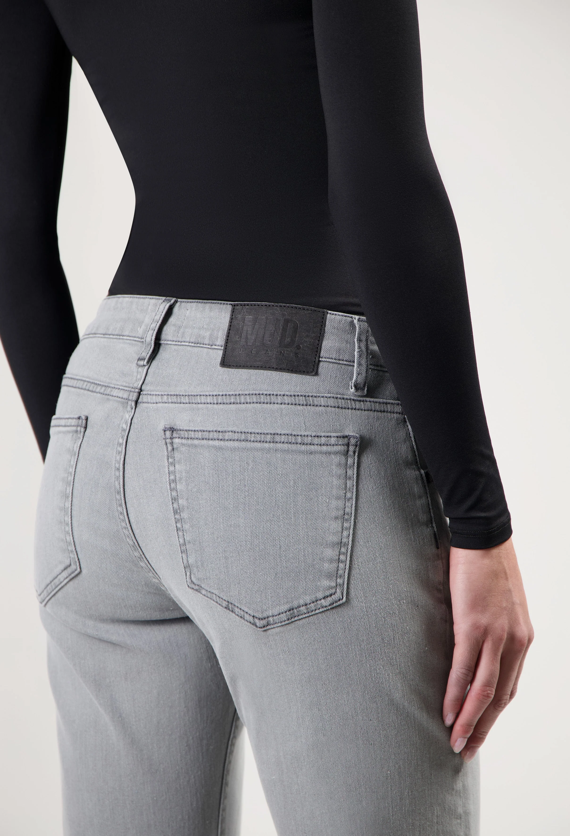Carry Mid Straight - Light Grey