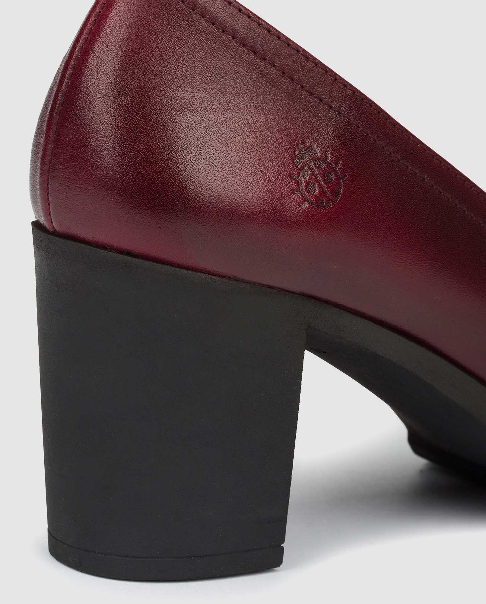 Zapato de tacón Praga 010 burdeos