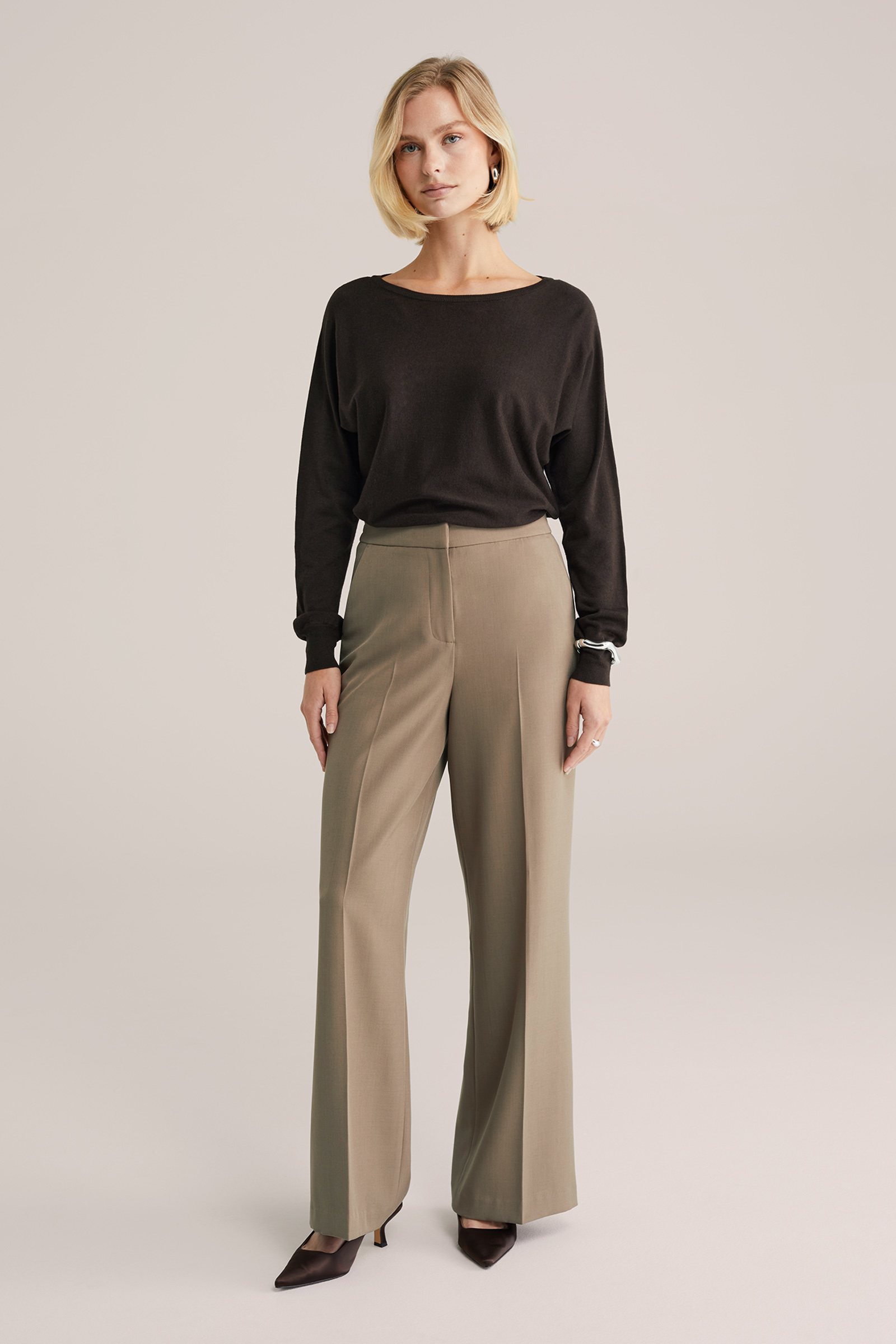 Dames trui met boothals