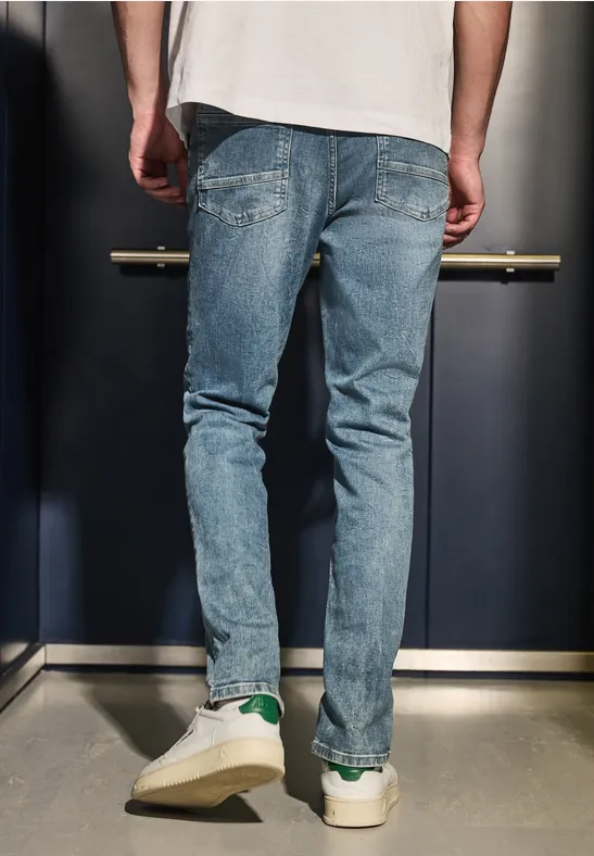 Jeans im Slim Fit