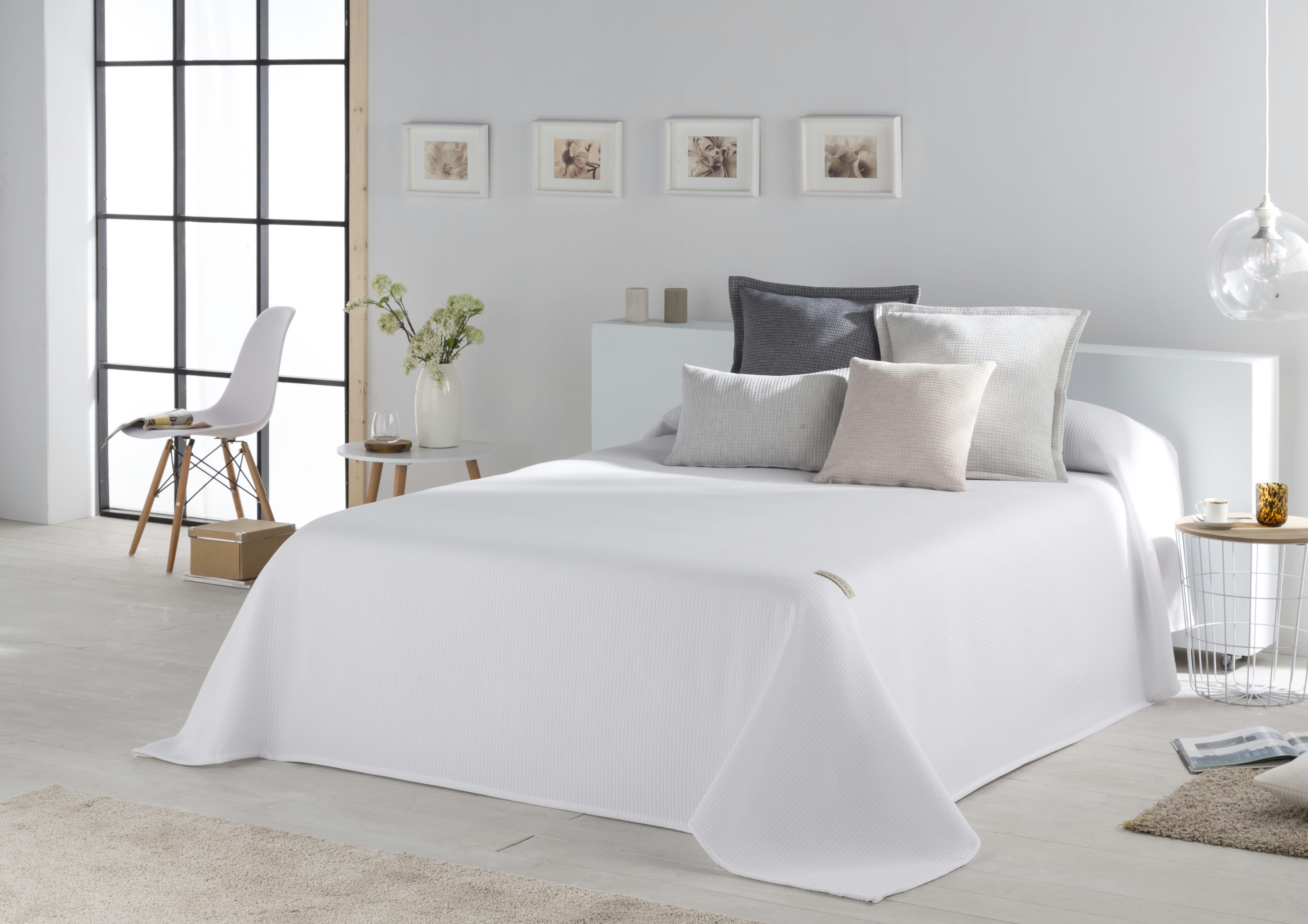 BRENNE CL - Couvre lit en coton blanc 250x270