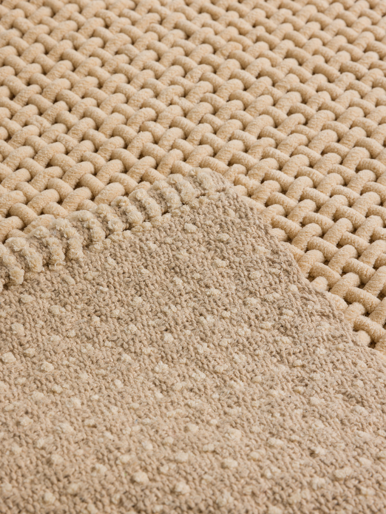 Tappeto bagno in ciniglia intrecciato