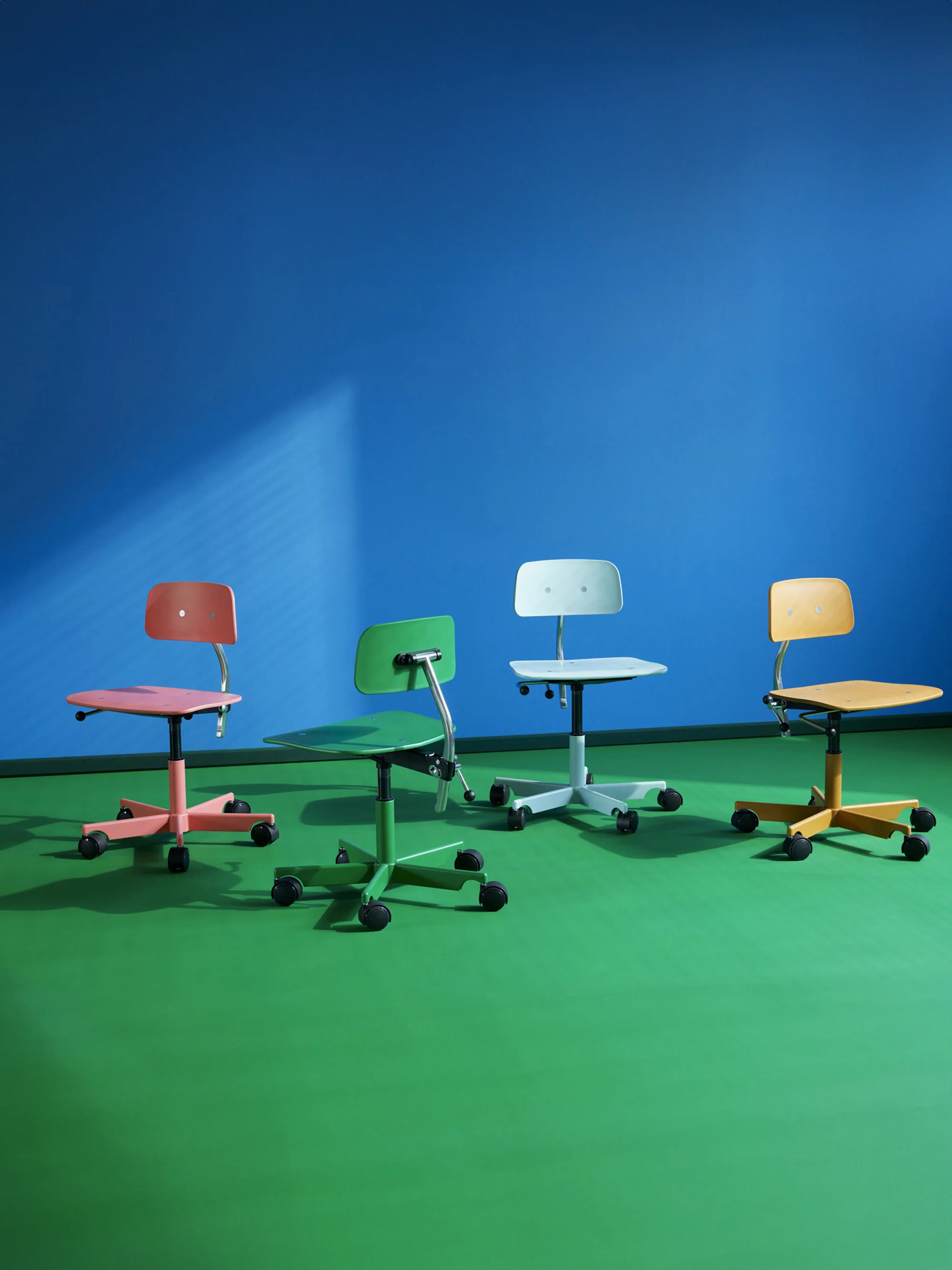 Höhenverstellbarer Kinder-Schreibtischstuhl Kevi 2533