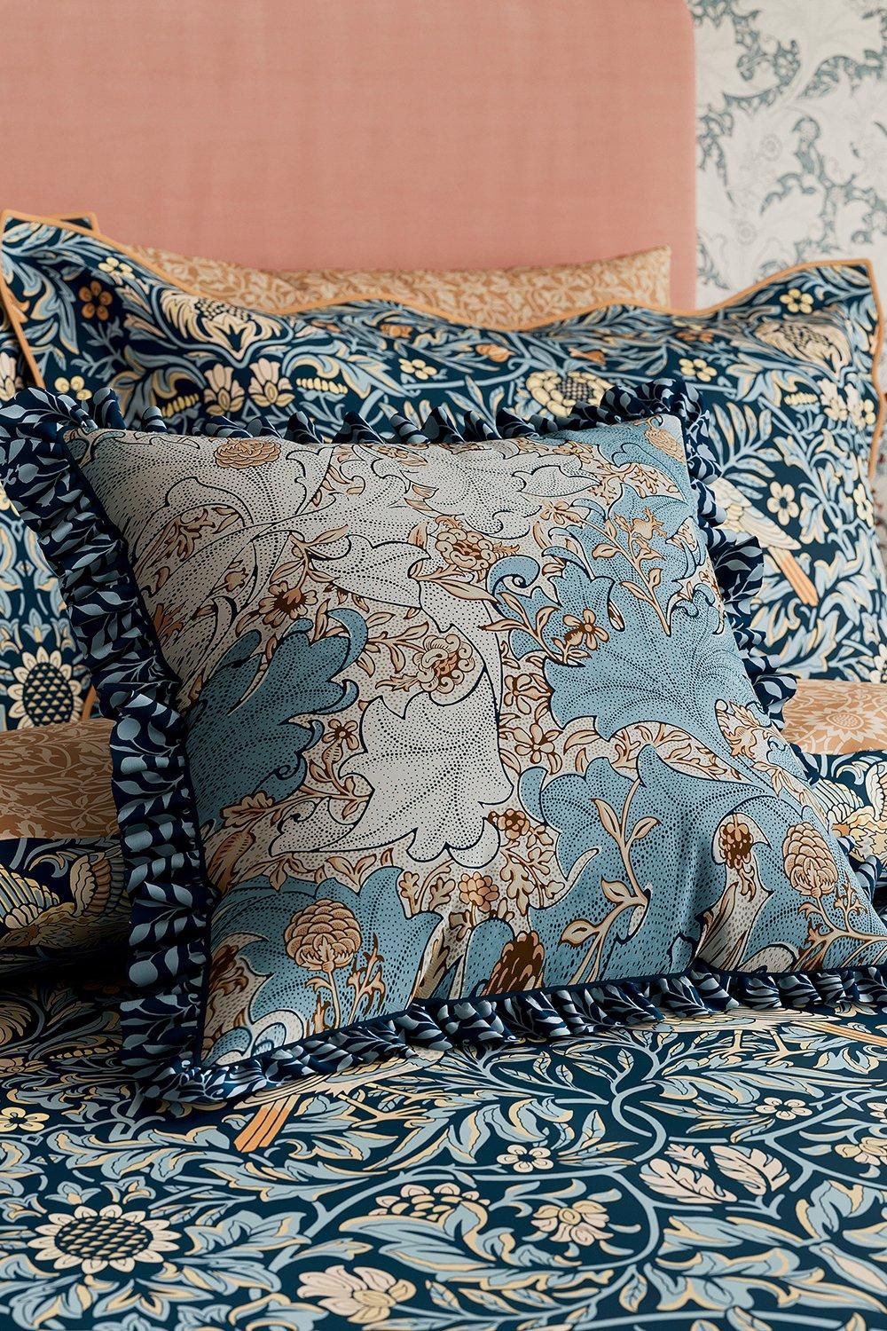 Morris & Co Bird' Cotton Cushion