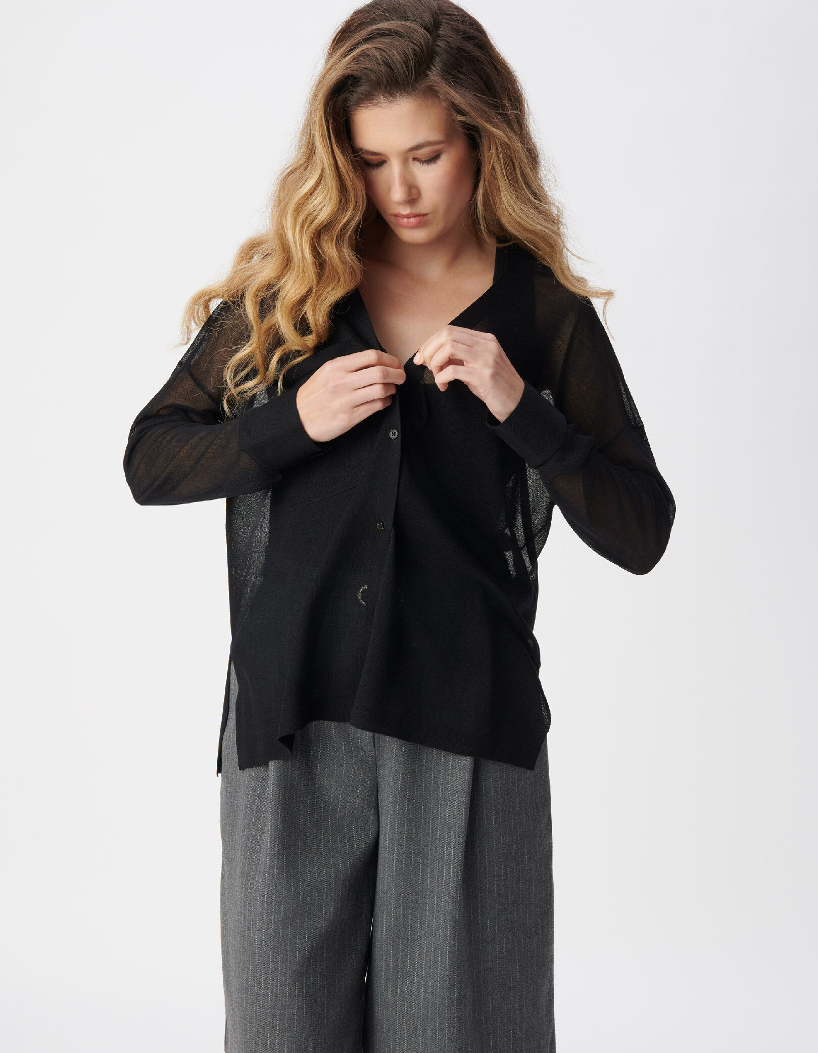 Cardigan manches longues noir tricot poches poitrine Femme