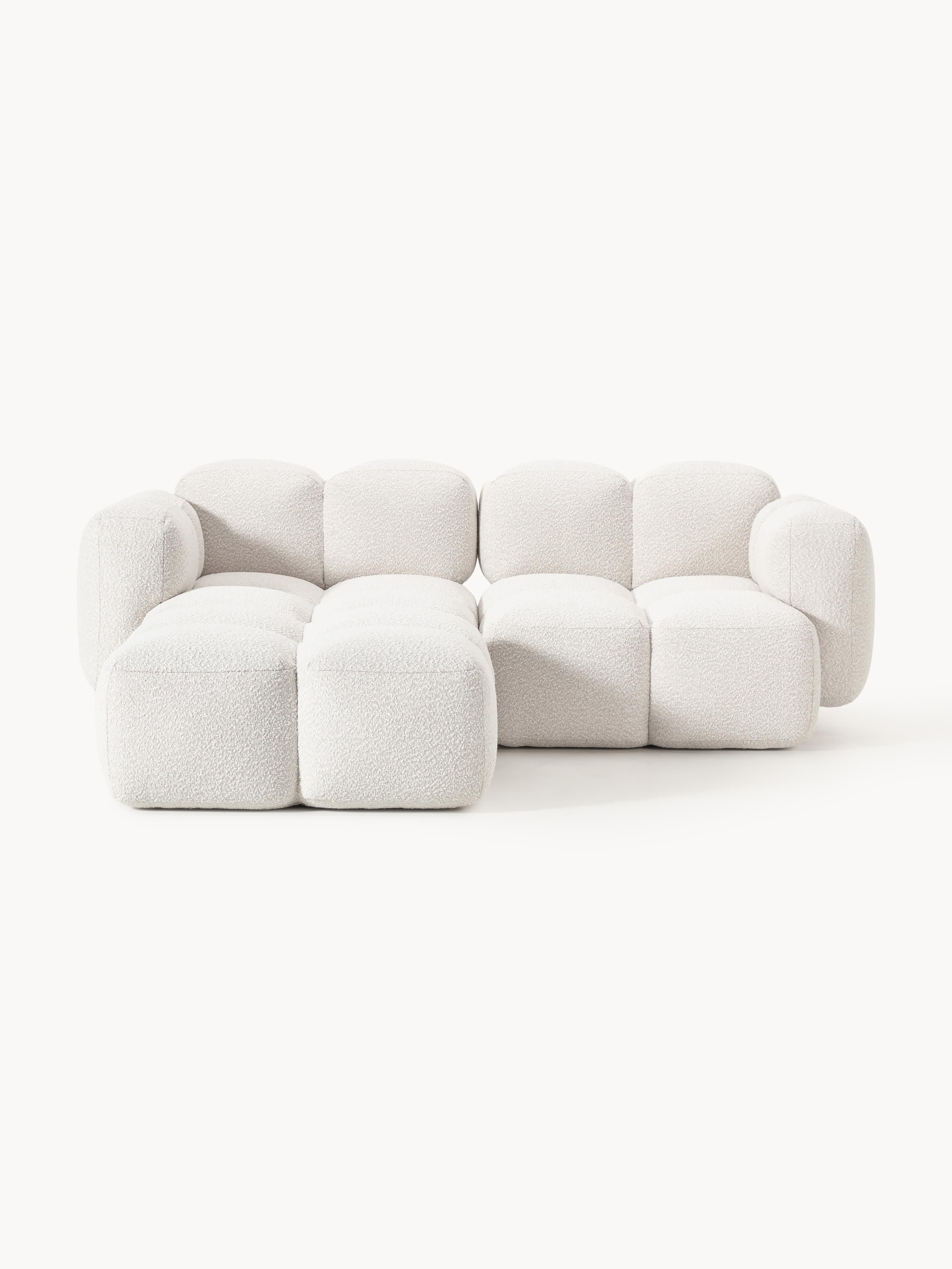 Modulares Sofa Tayla (3-Sitzer) aus Bouclé mit Hocker (links/rechts)