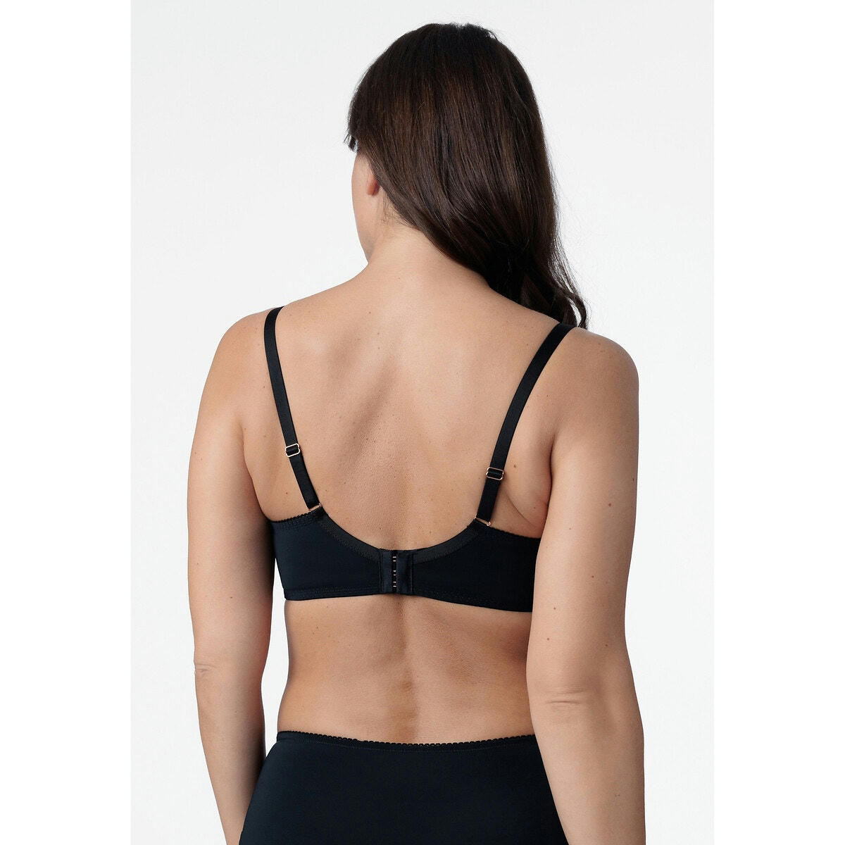 Soutien-gorge emboîtant