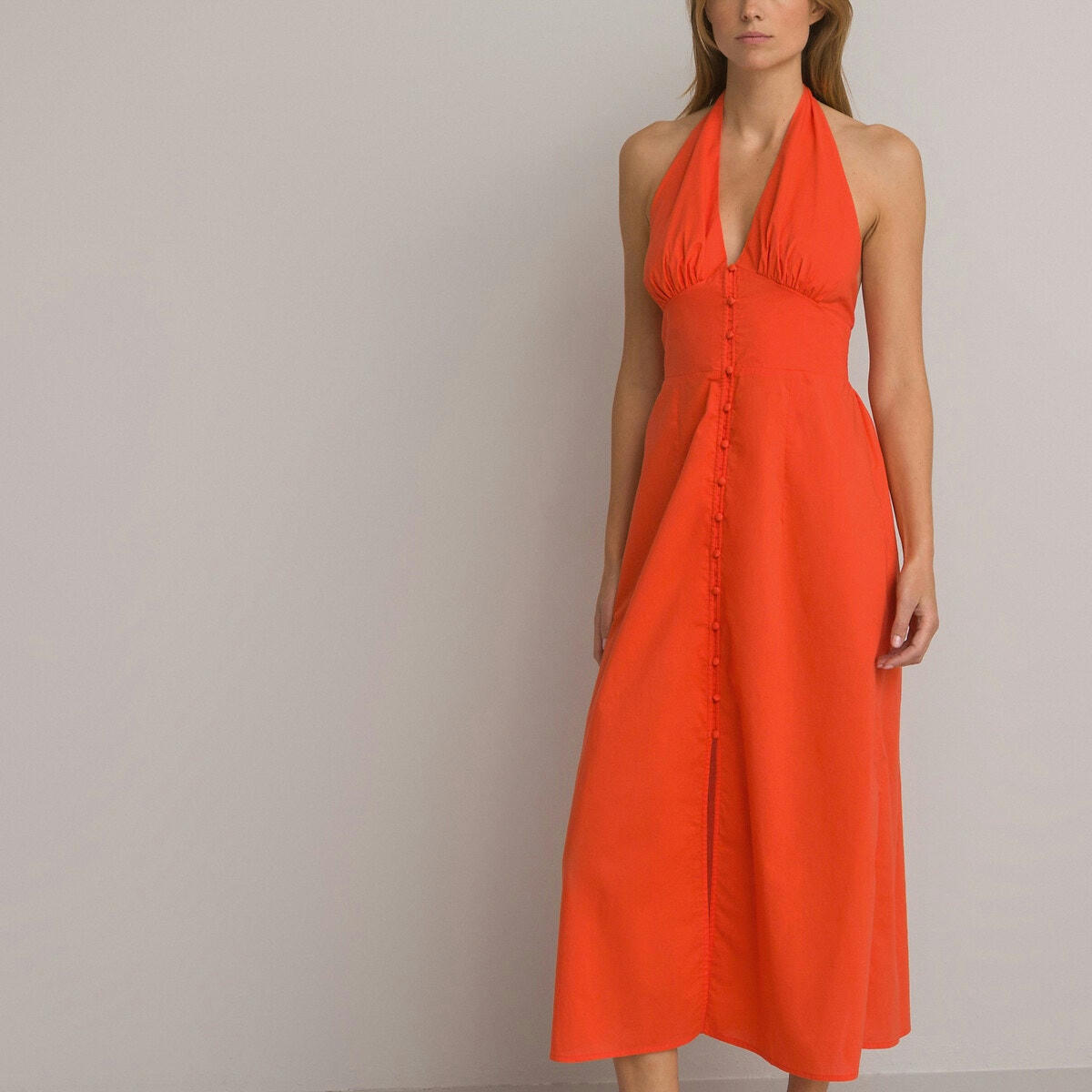 Robe longue, dos-nu