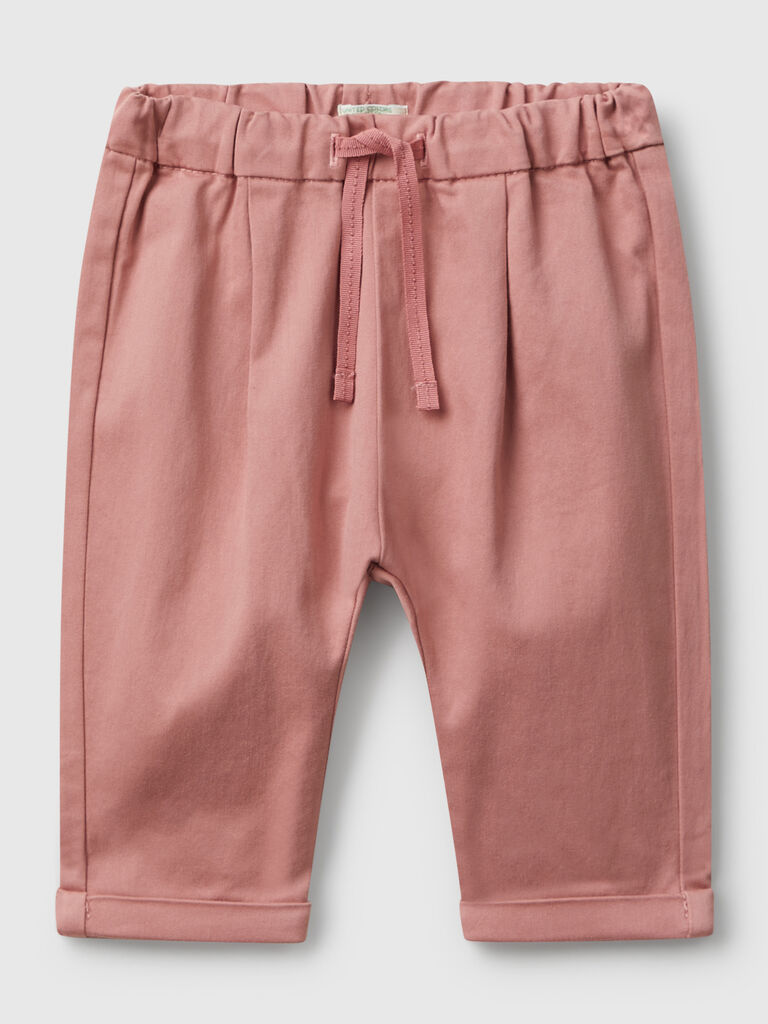 Trousers with drawstring
