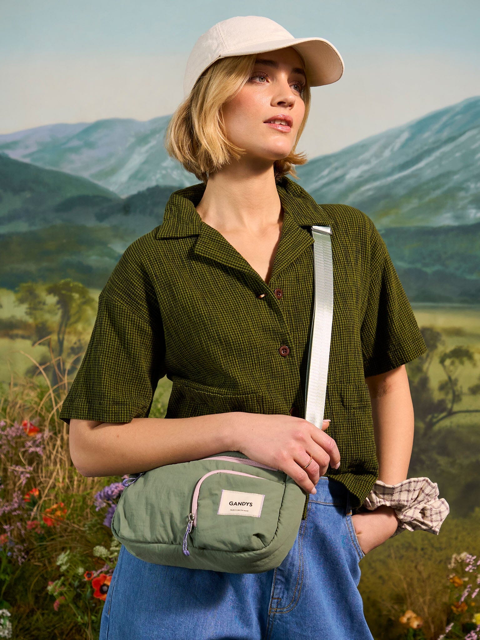 Panama Recycled Nylon Lightweight Crossbody Shoulder Bag in Hedge Green