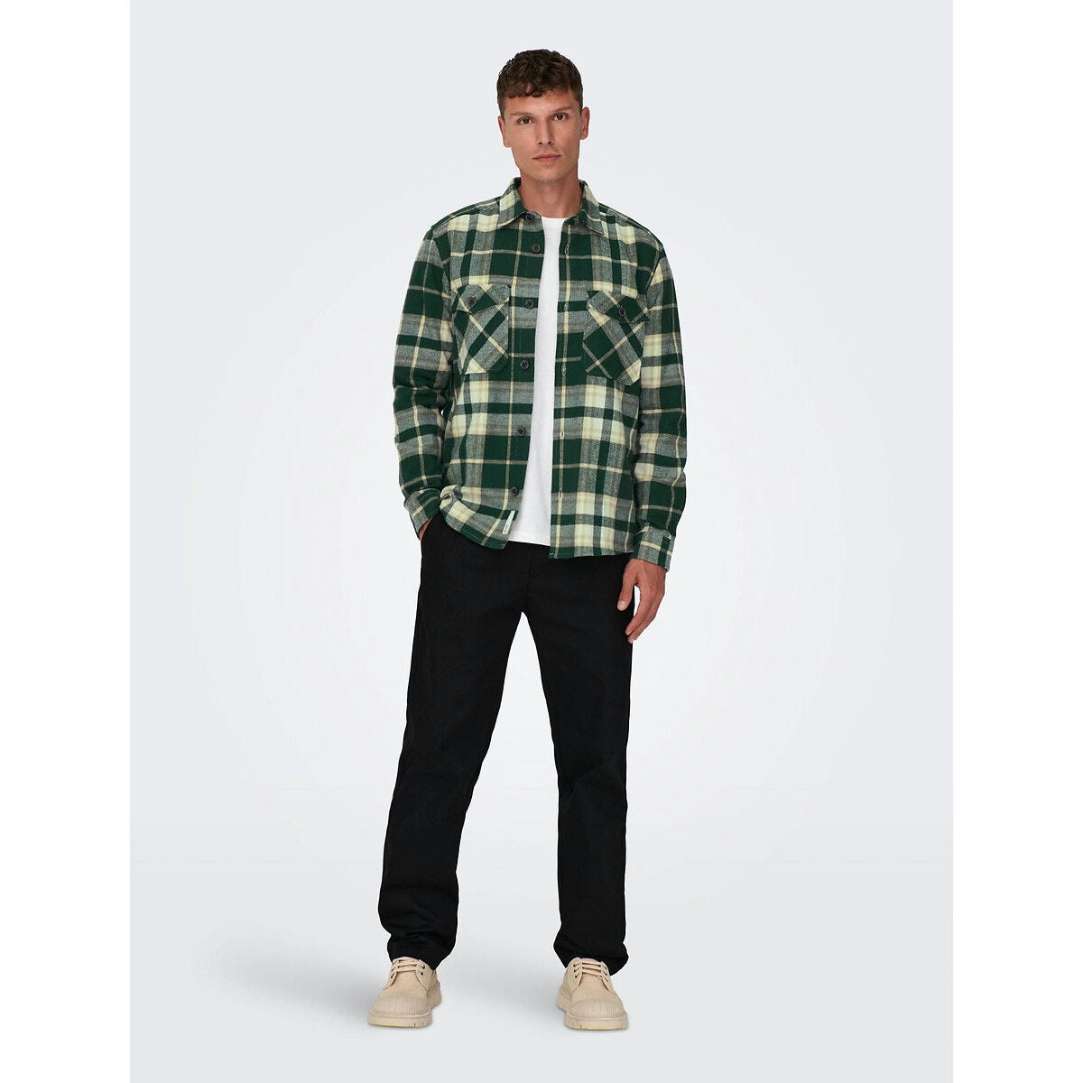 Chemise à  carreaux