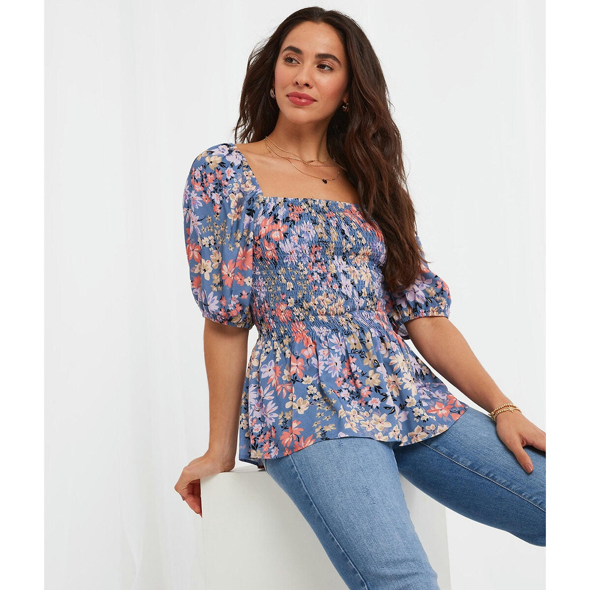 Blouse à fleurs encolure carré