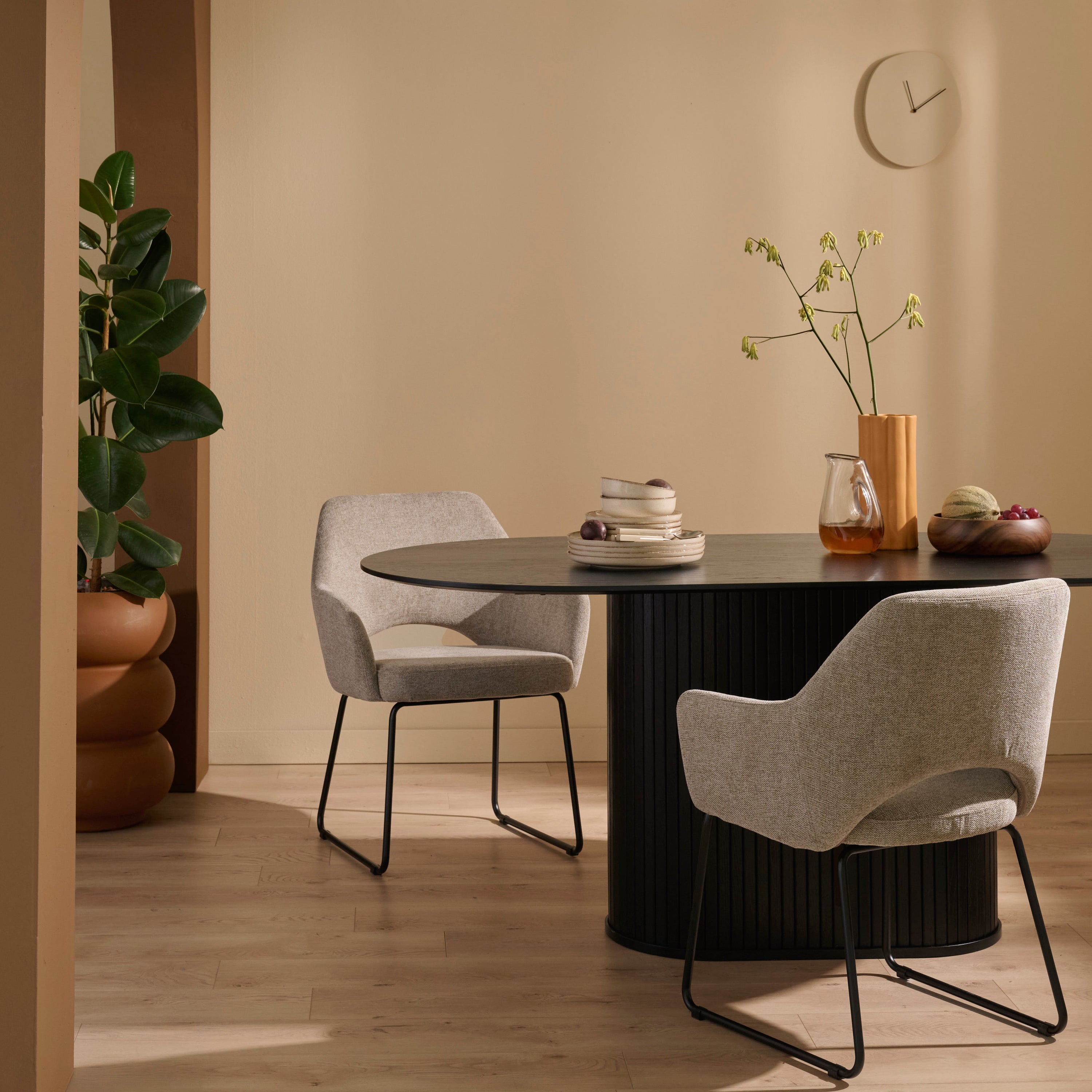 by fonQ Gap Eetkamerstoel - Taupe / Zwart