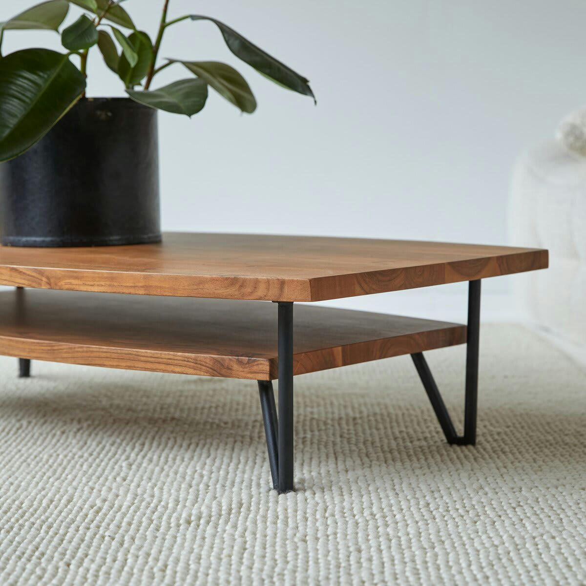 BONNIE - Table basse en acacia massif