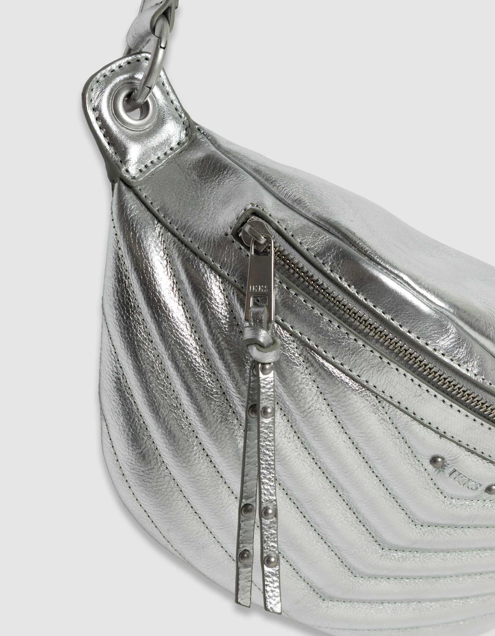 Sac banane 1440 argenté cuir matelassé Femme