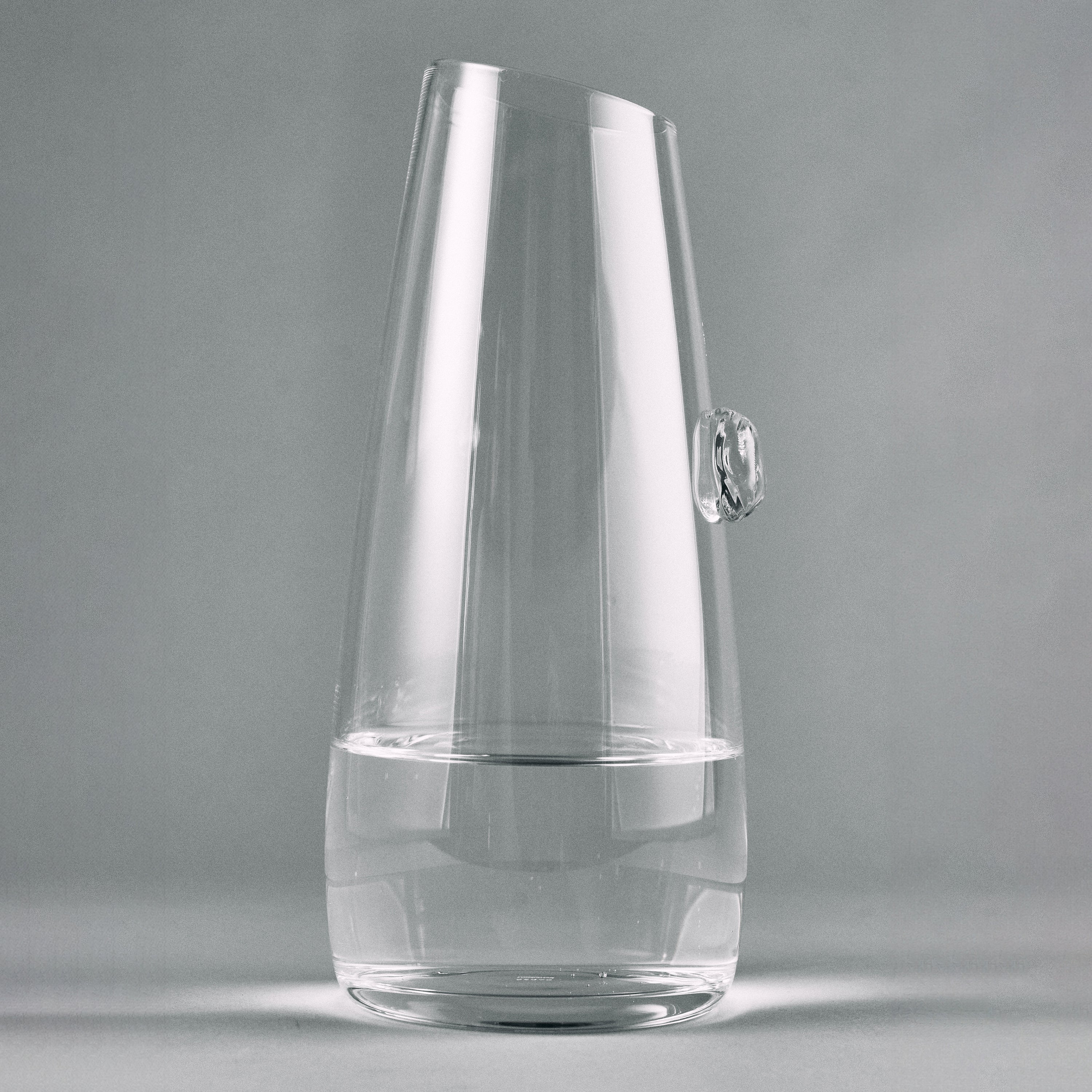 SERAX - Uncharted - Out of Lines Karaf