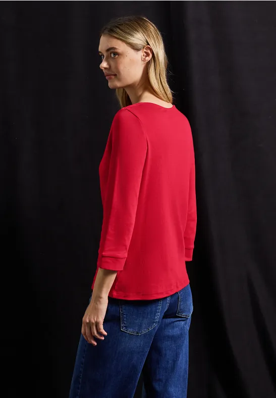 Shirt mit U-Boot-Ausschnitt