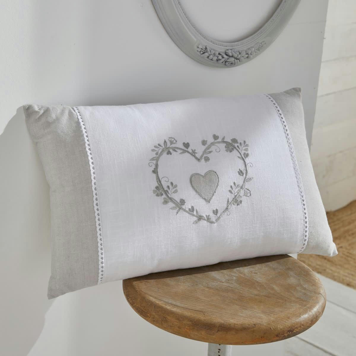 CHARME - Coussin déhoussable avec broderie en coton gris clair 30x50