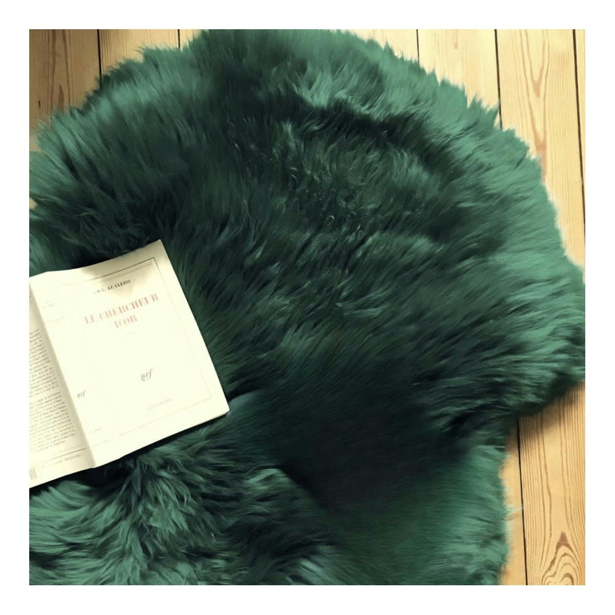- Tapis en peau de mouton vert bouteille