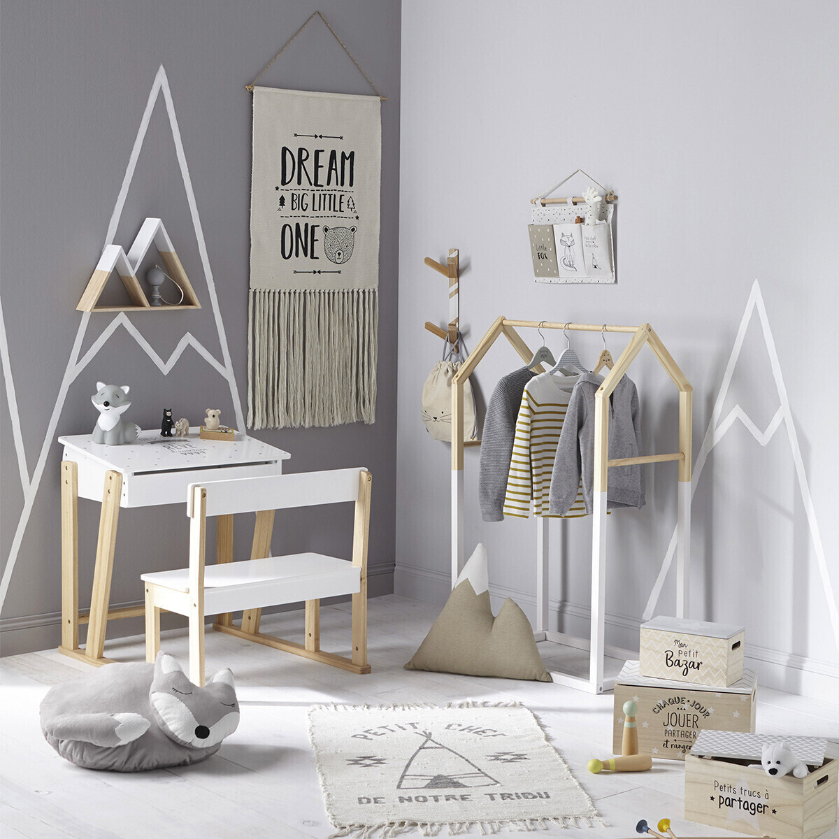 Kids clothes rack "House" 60x100 cm