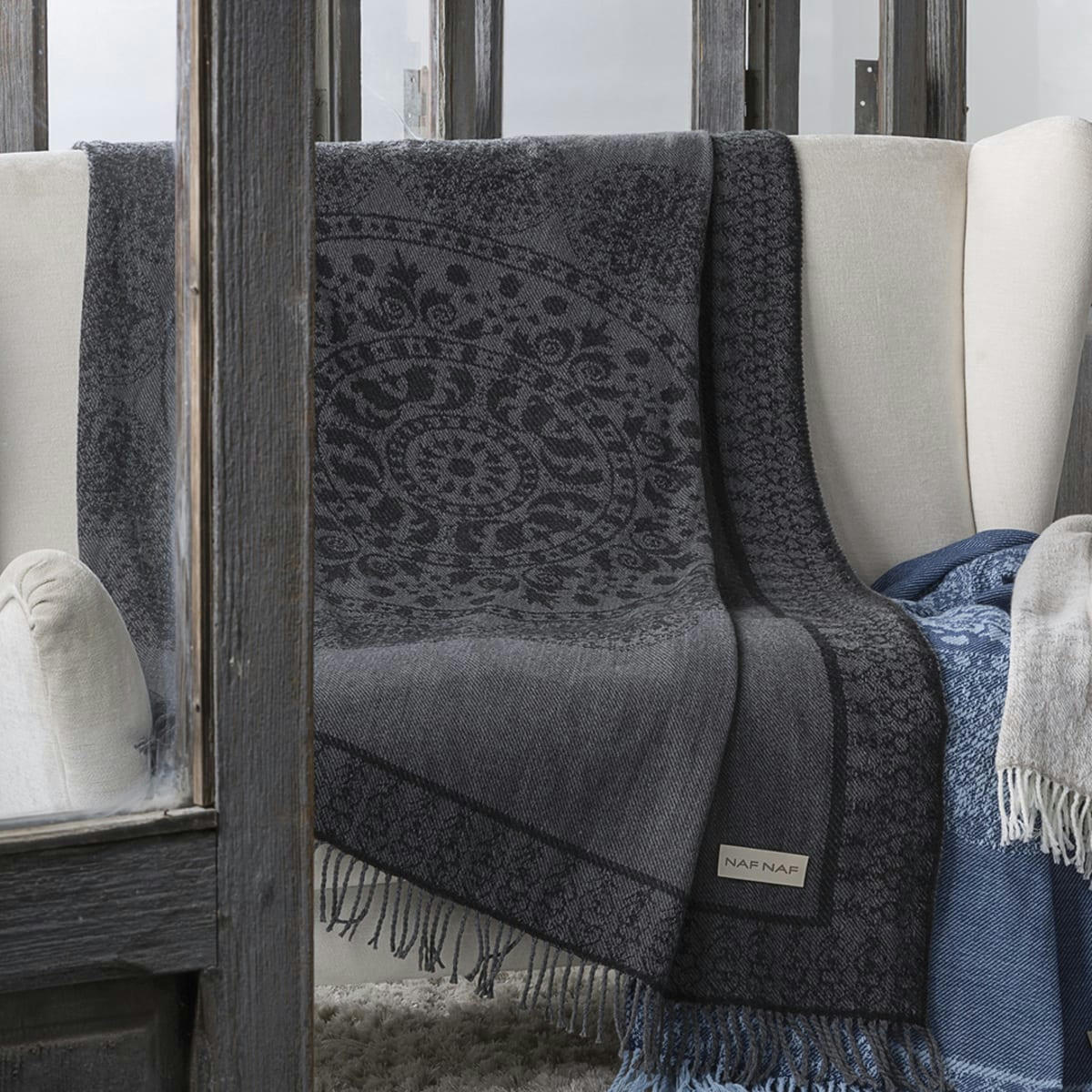 MARBLE - Plaid en coton noir 130x170