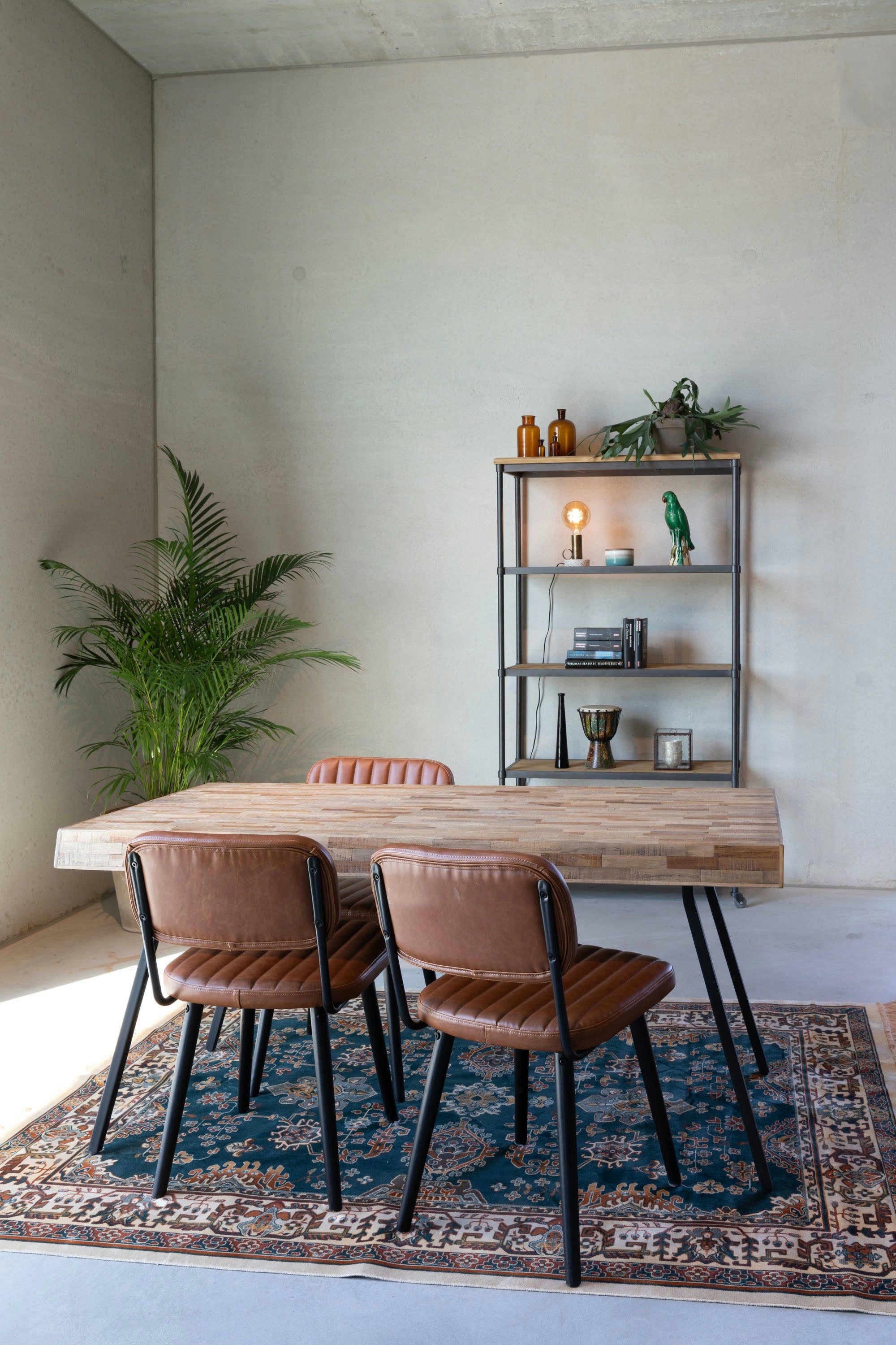 SURI - Table en bois marron