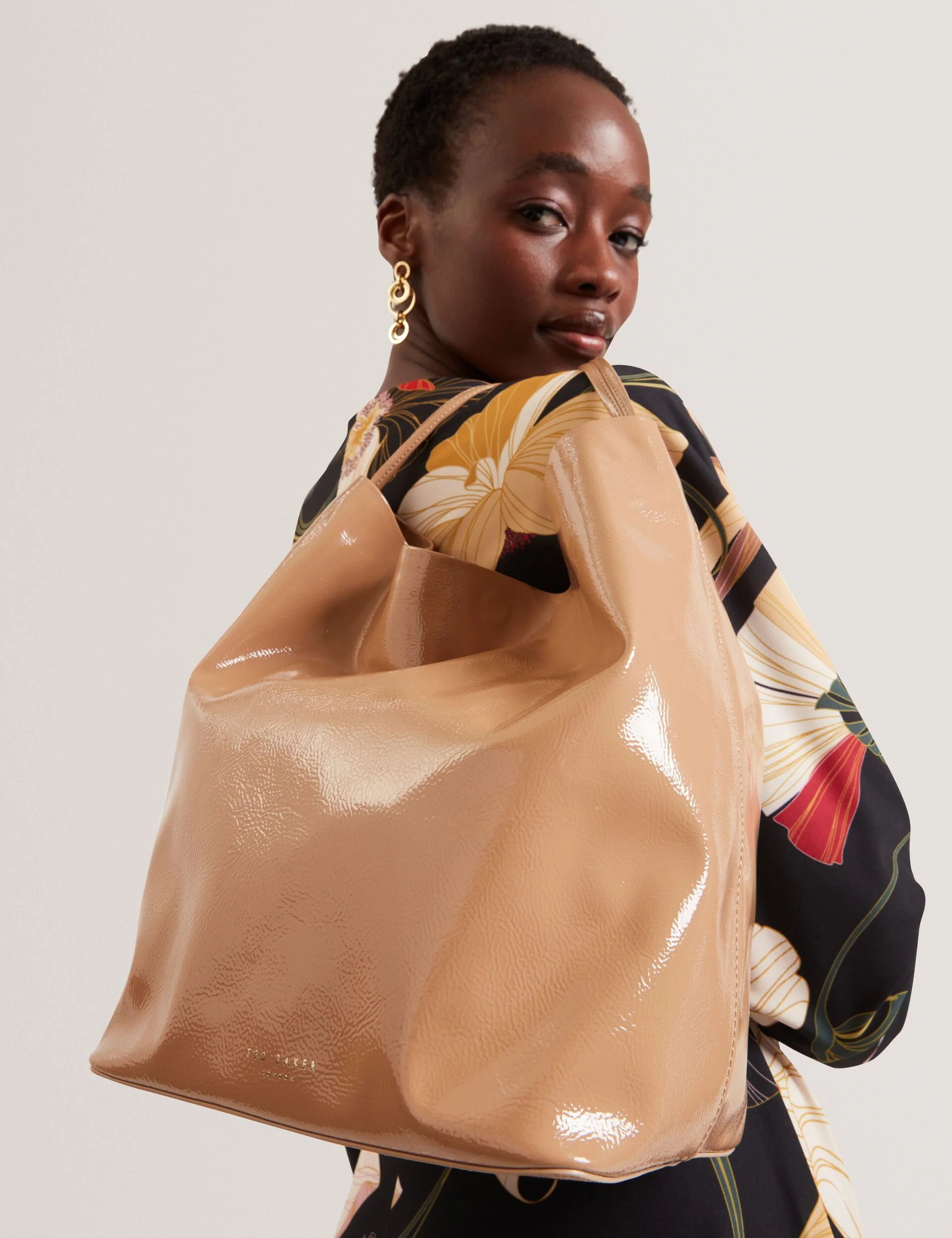 KAMILAA | CAMEL