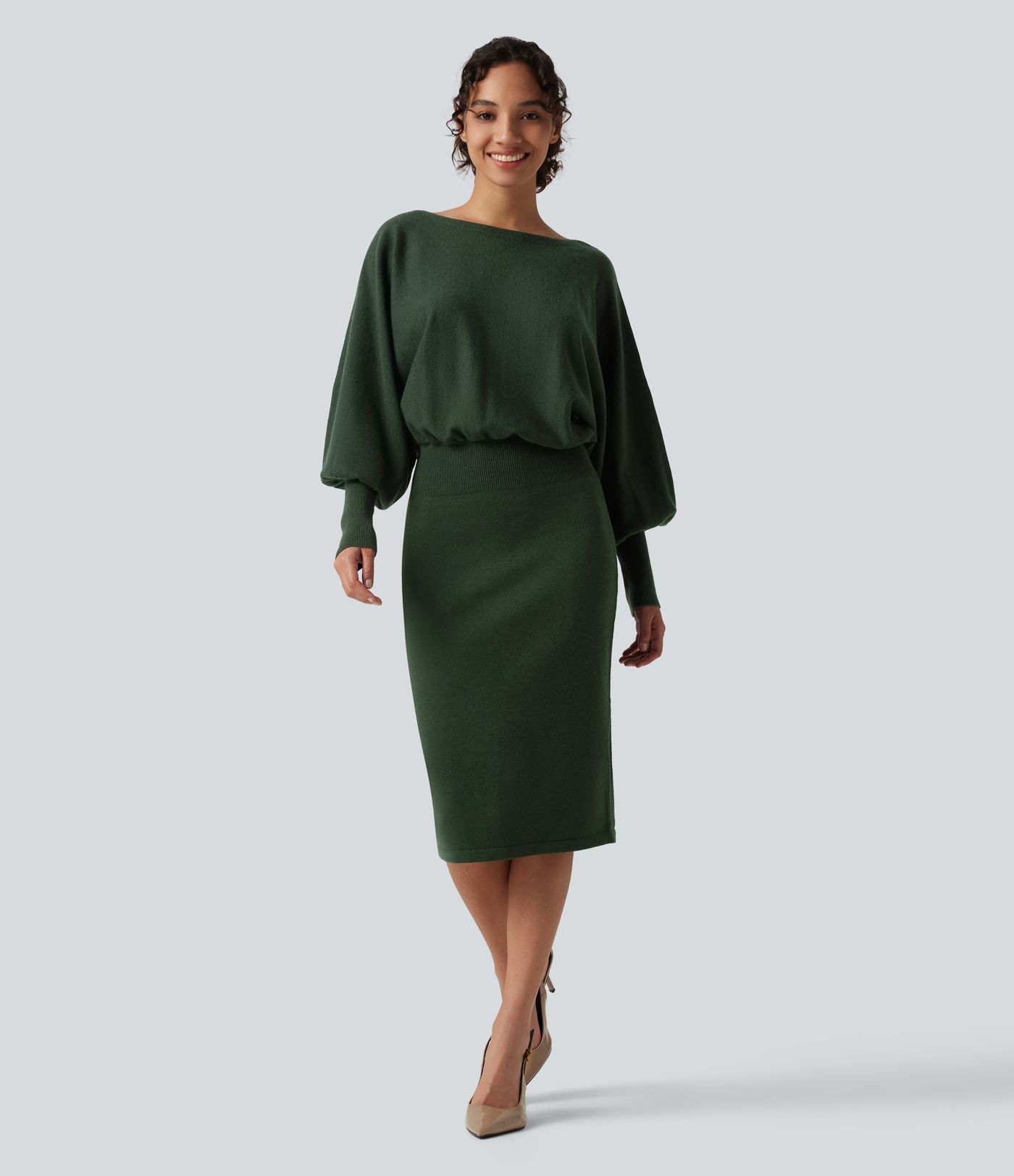 Robe pull de bureau à encolure bateau et manches longues bouffantes