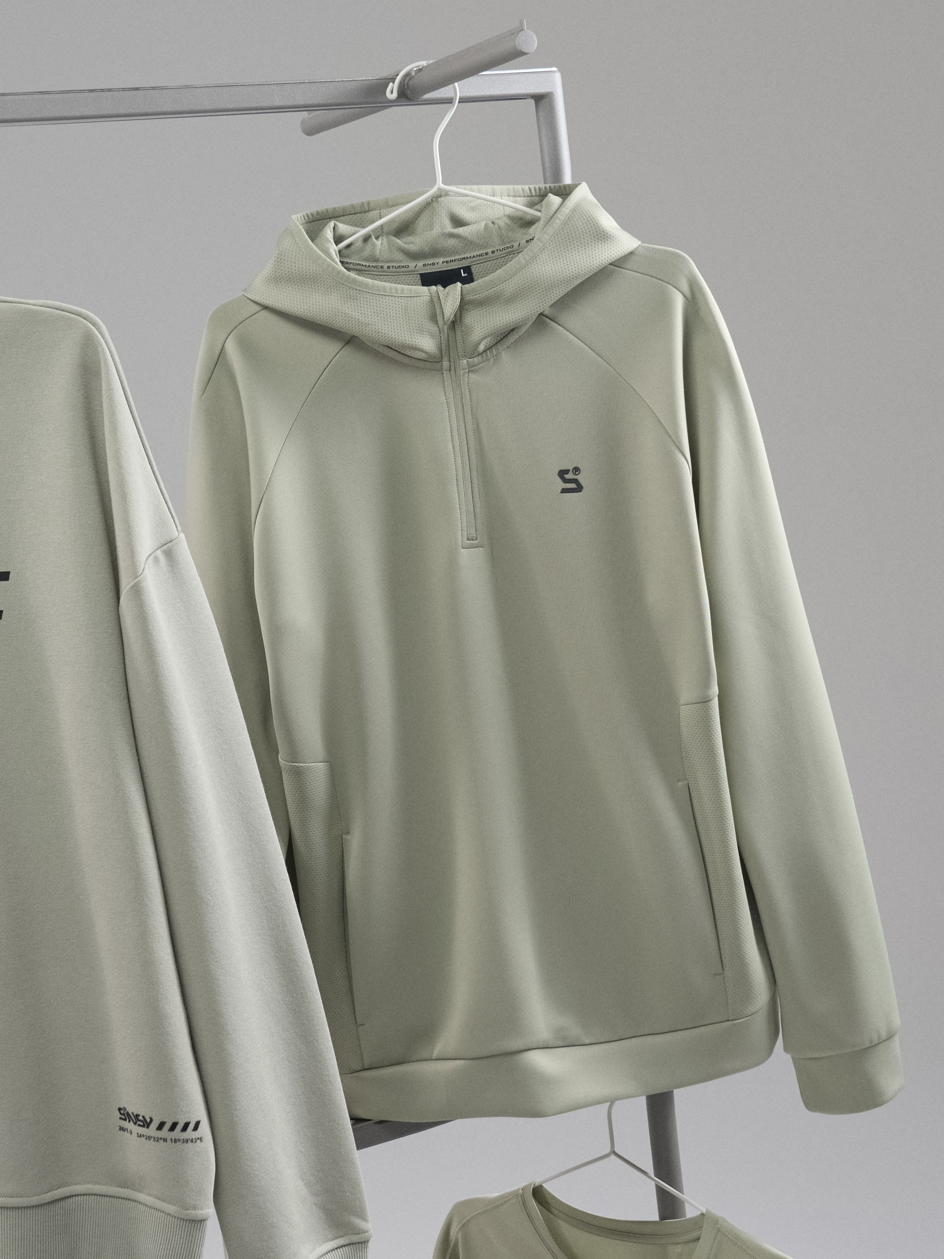 Bluza sportowa z kapturem SNSY PERFORMANCE