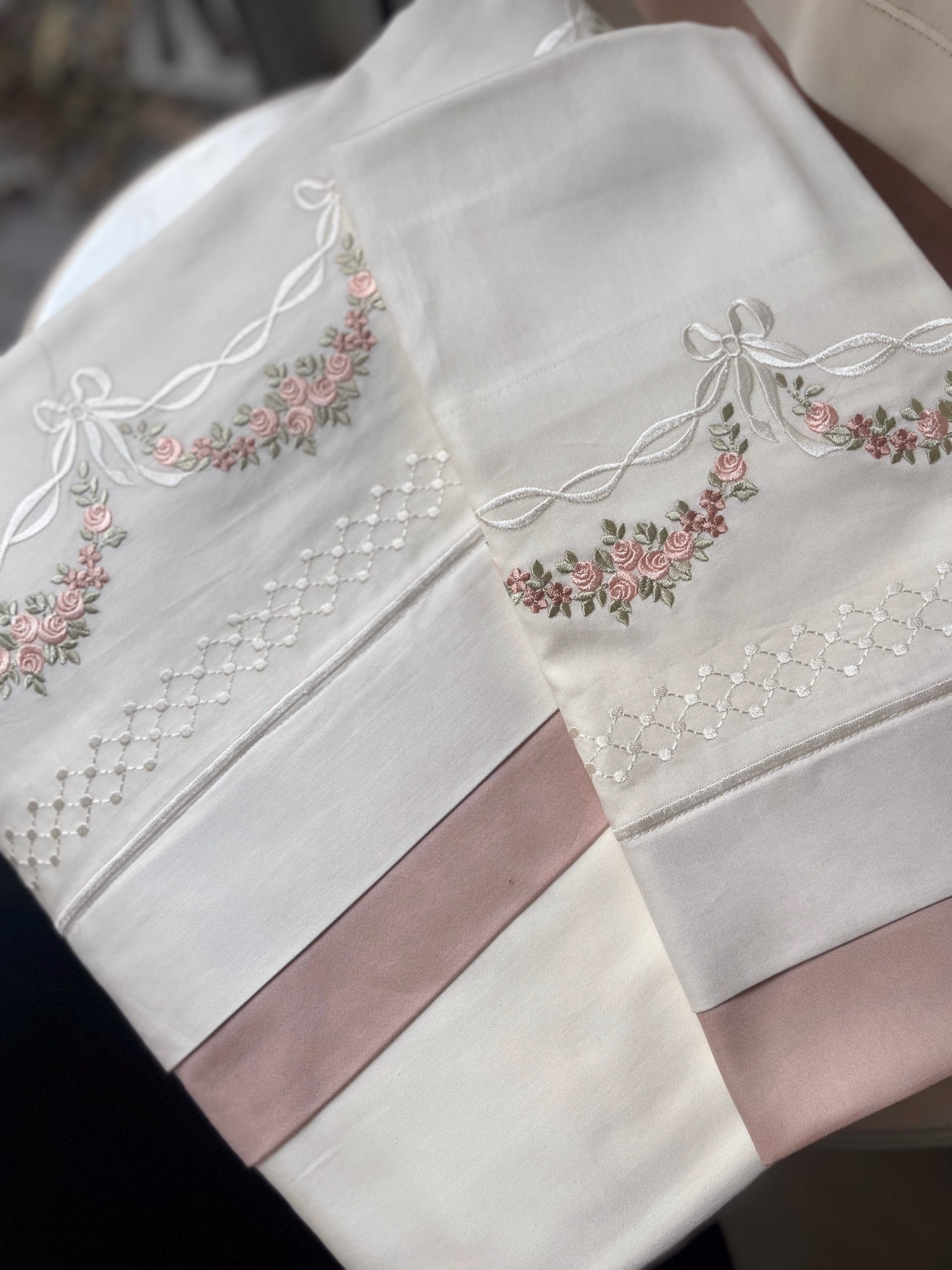 Cream Bedding Set 4 Pcs with Floral Bow Embroidery, Natural Sateen 100% Cotton, 1 Duvet Cover, 1 Fitted Sheet, 2 Pillowcases
