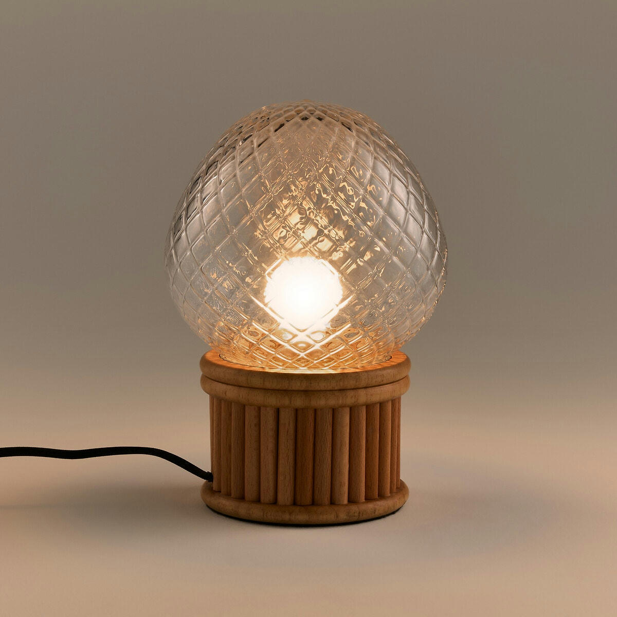 Lampe à poser bois et verre ciselé, Oguri