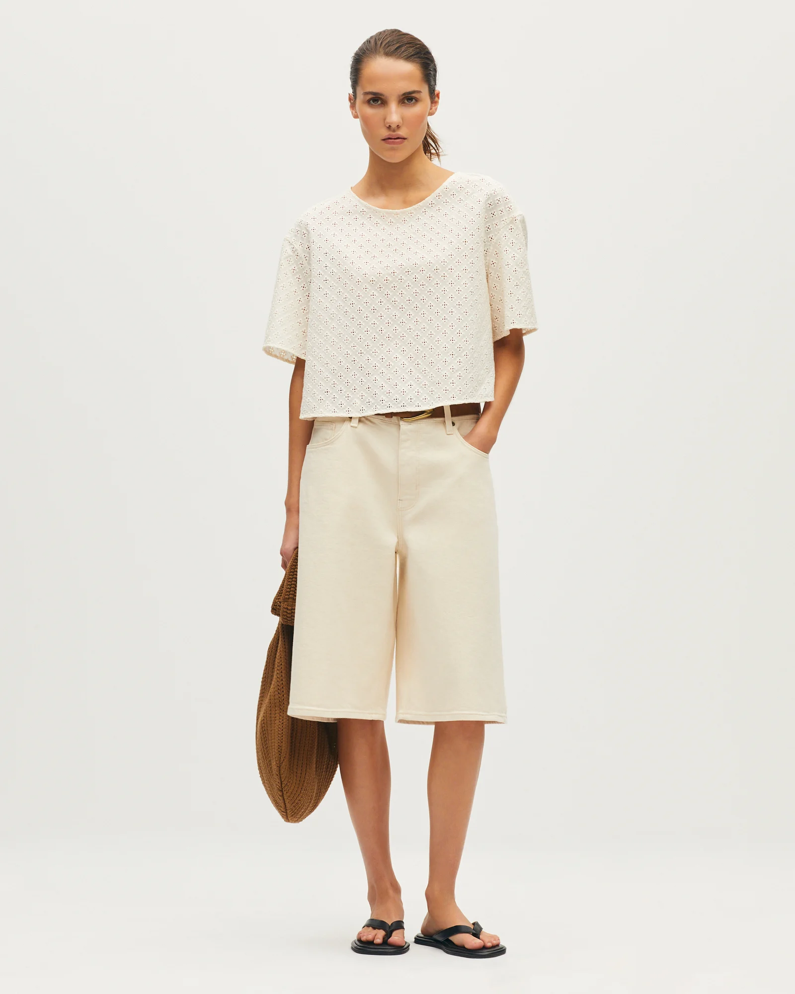 Top boxy avec broderie en coton