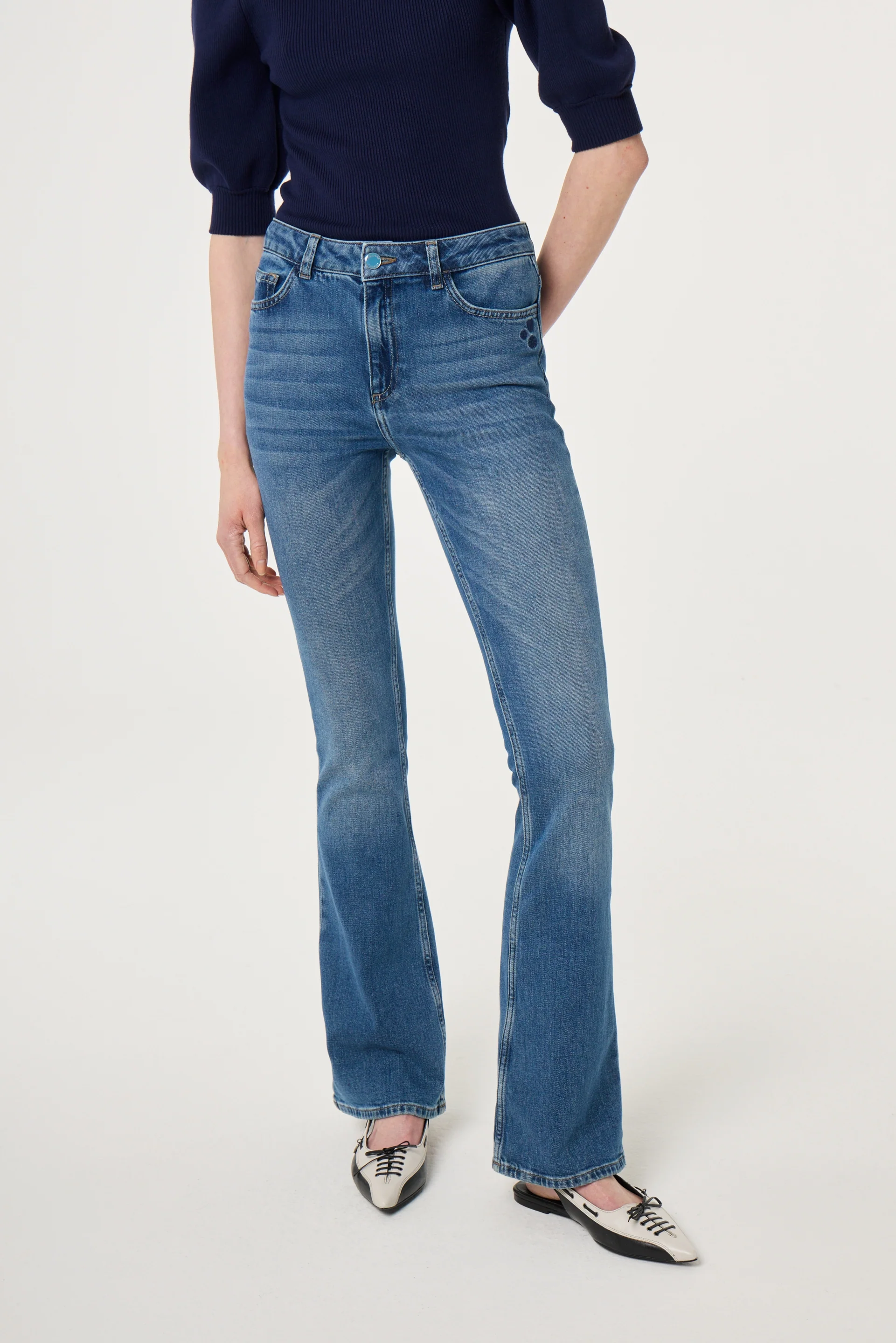 Eva Flare Jeans | Mid Blue