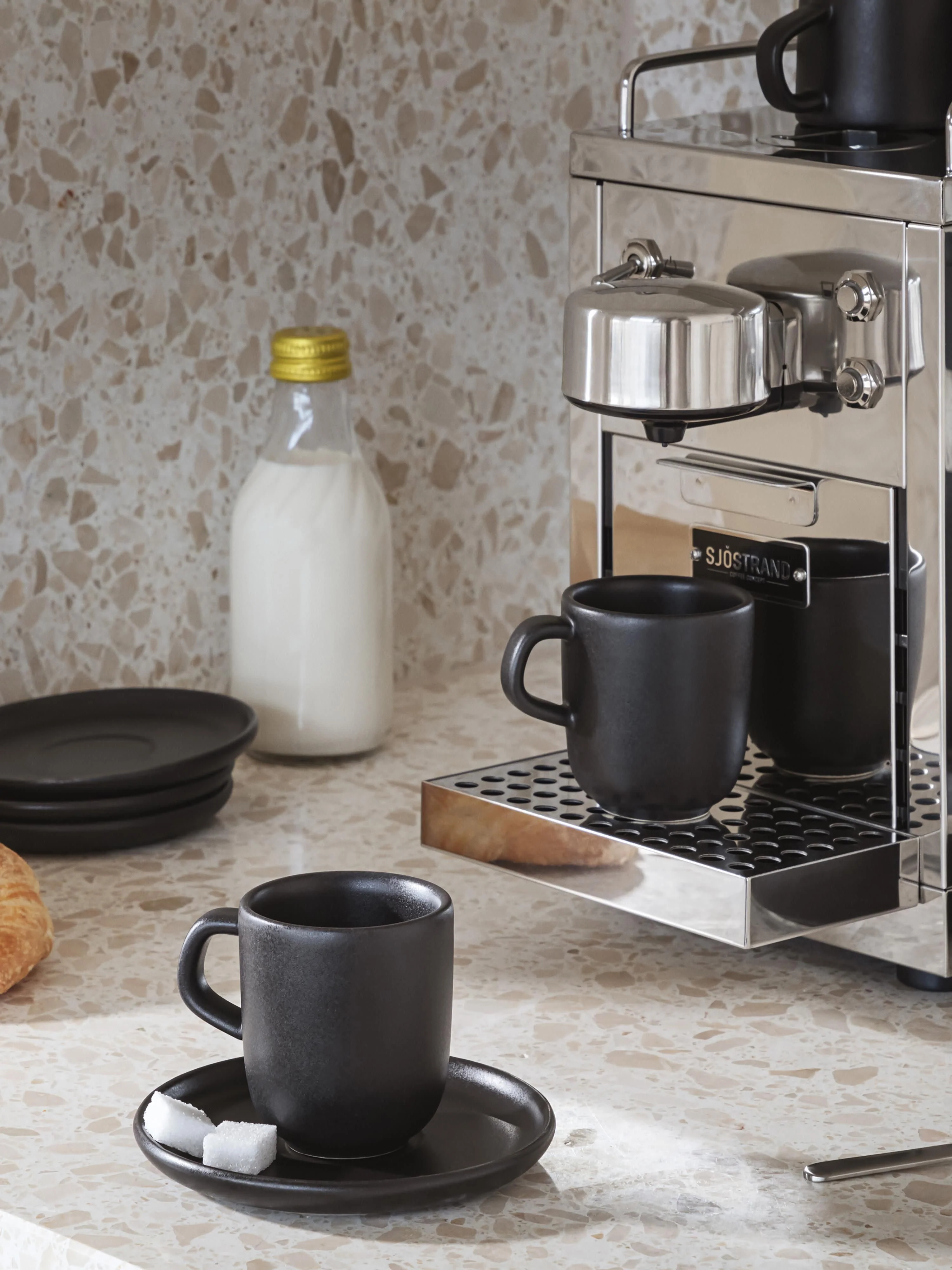 Espressotassen Nordic Kitchen mit Untertassen, 4er-Set