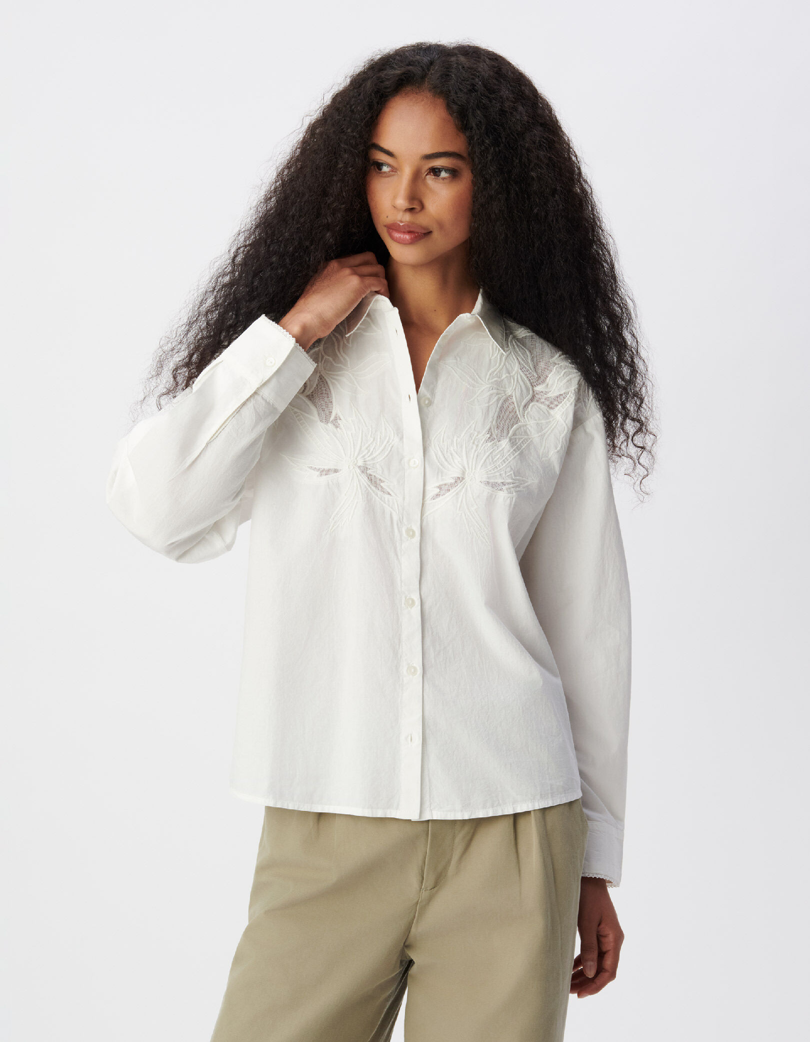 Chemise blanche broderies fleurs Femme