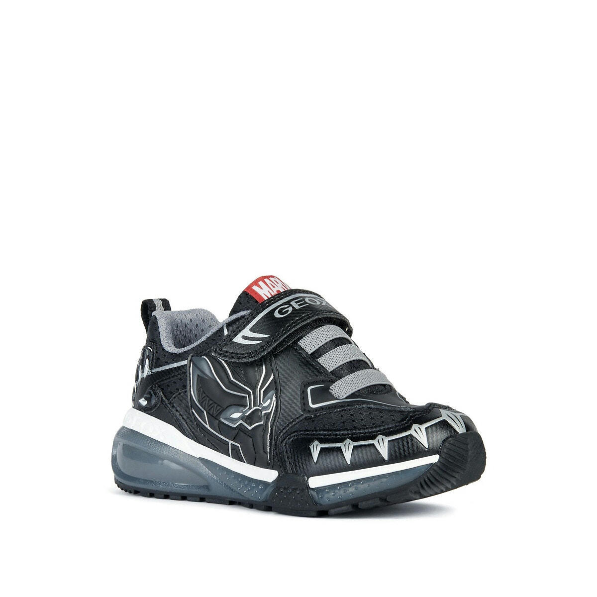 Baskets à  LED Bayonic x Black Panther