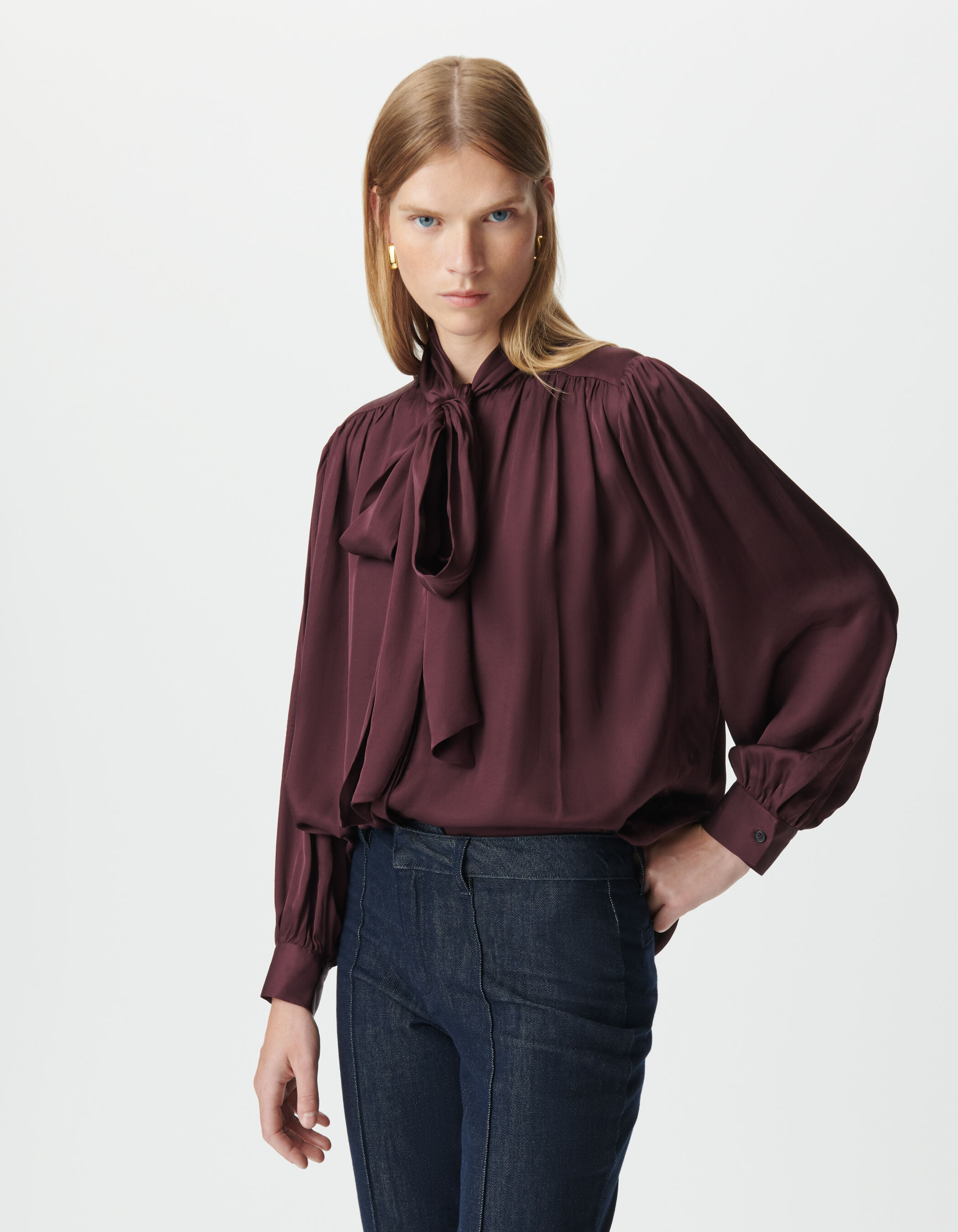 Chemise bordeaux satinée col lavallière Femme