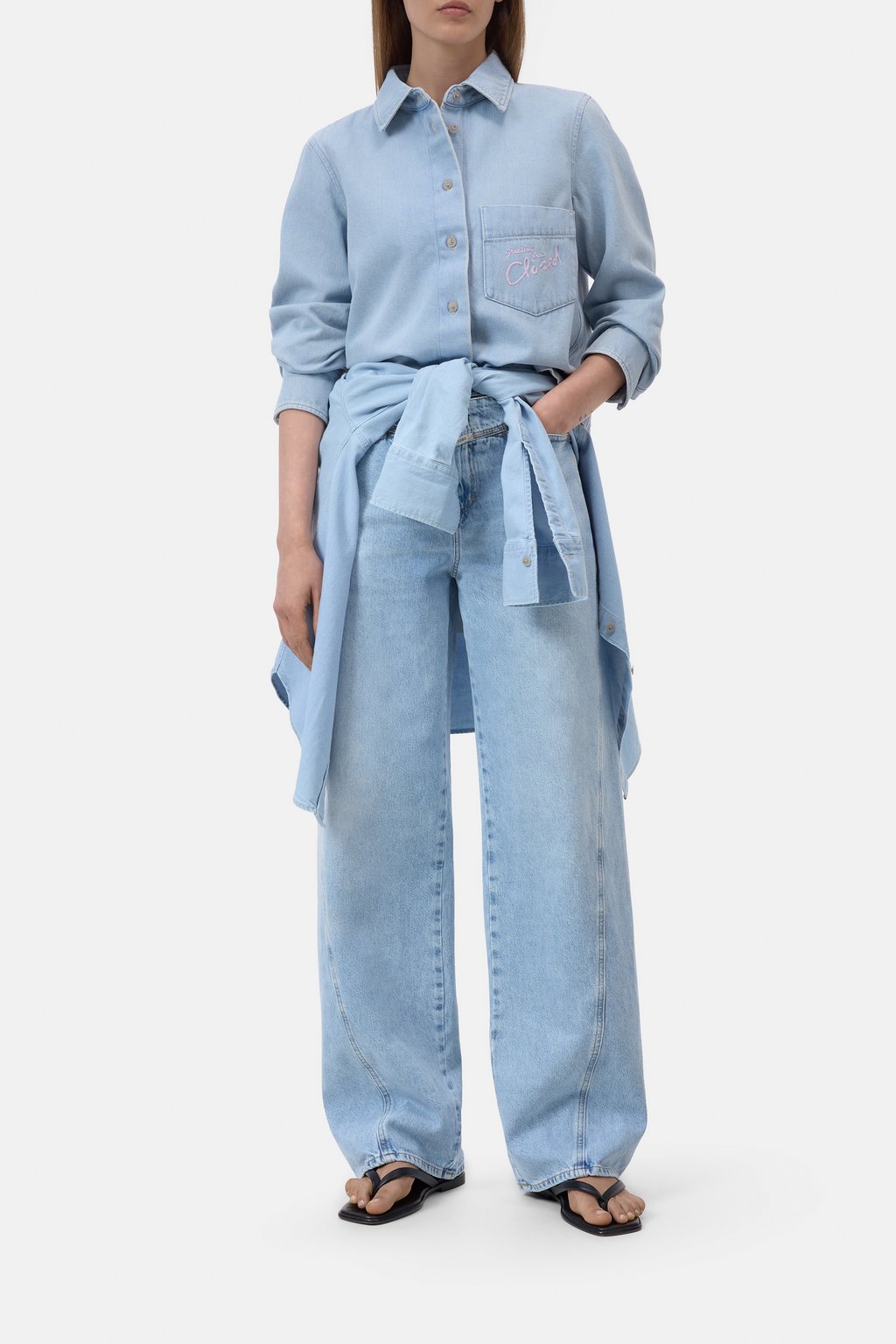 Jeanshemd mit Stickerei