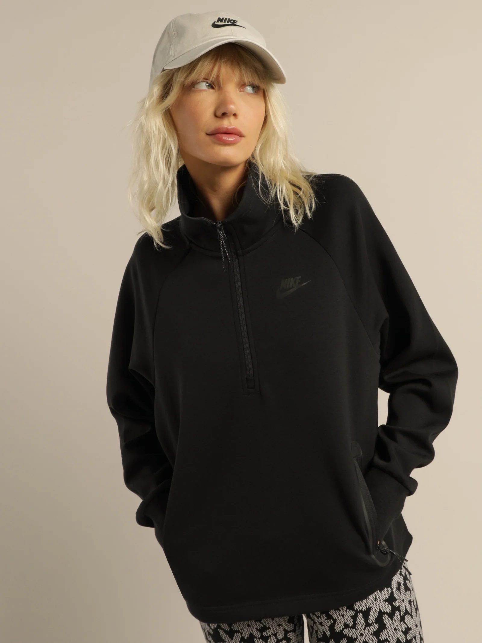Sportswear Tech Fleece Quarter Zip Crew