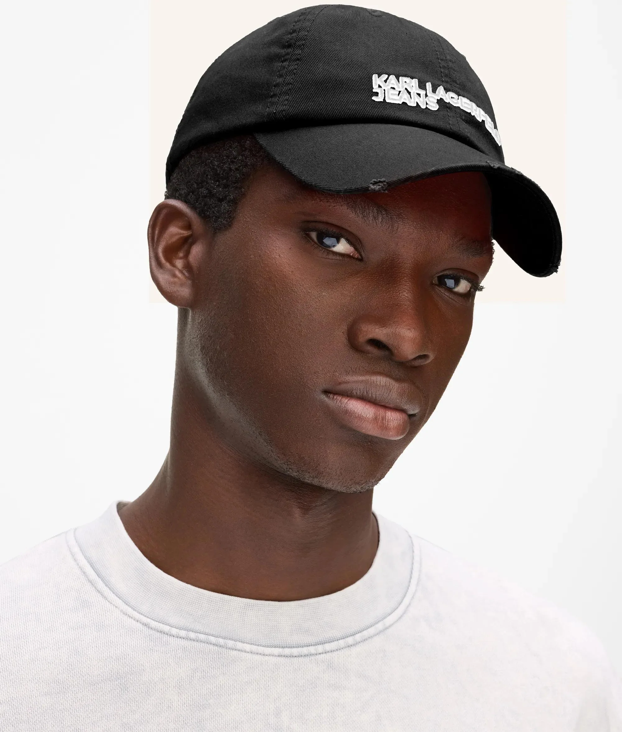 Casquette à logo effet usé