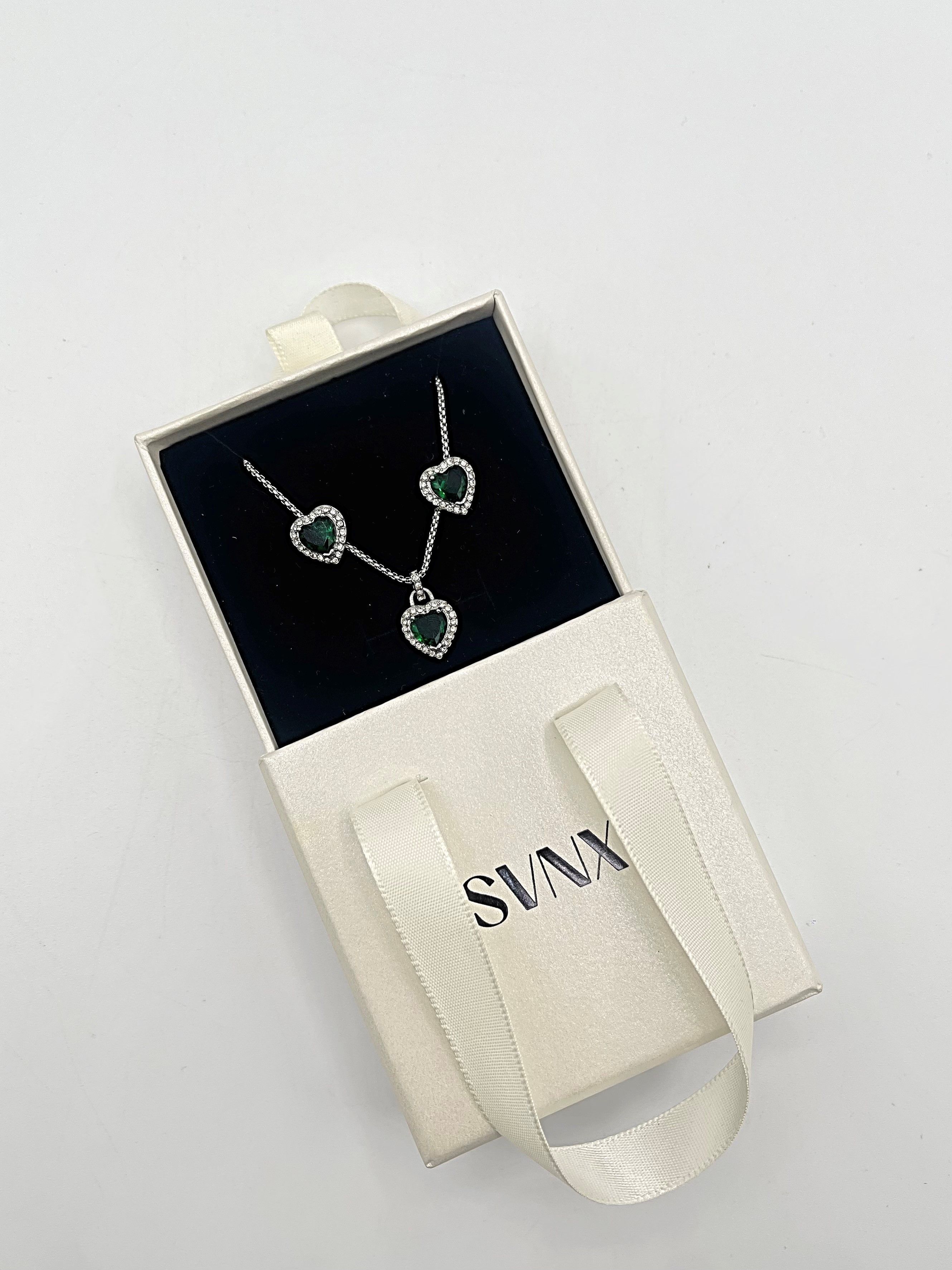 SVNX Green Diamante Heart Necklace and Earrings Set in Silver
