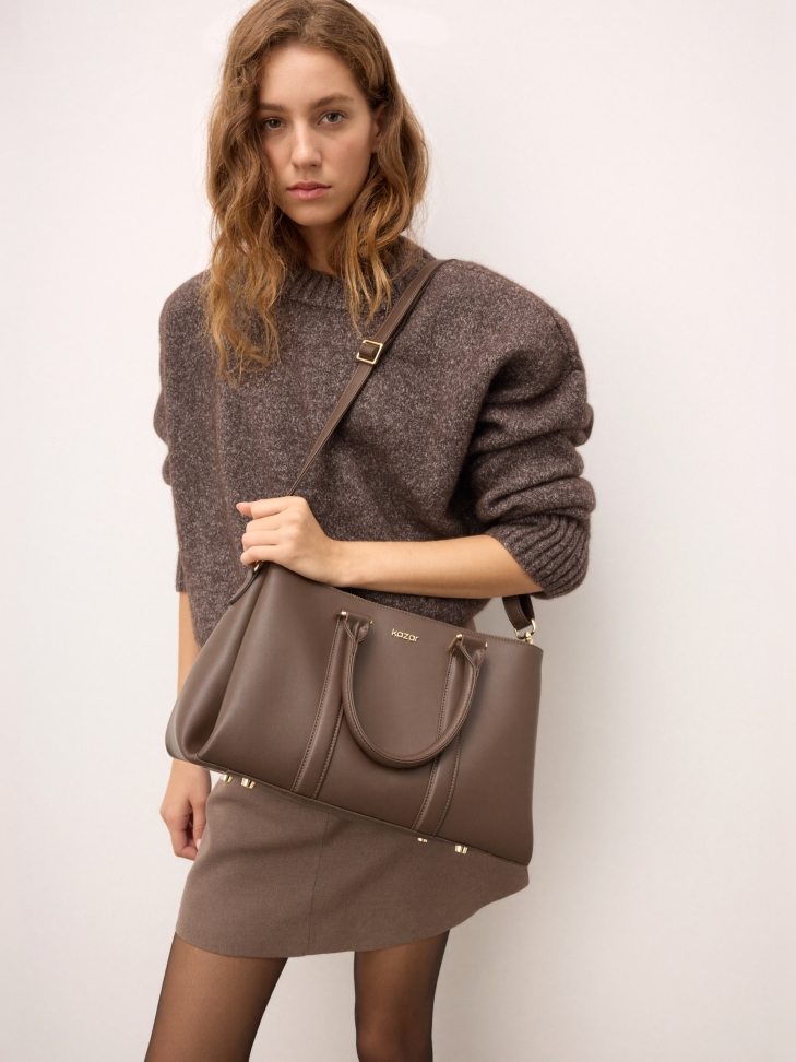 Brown elegant handbag